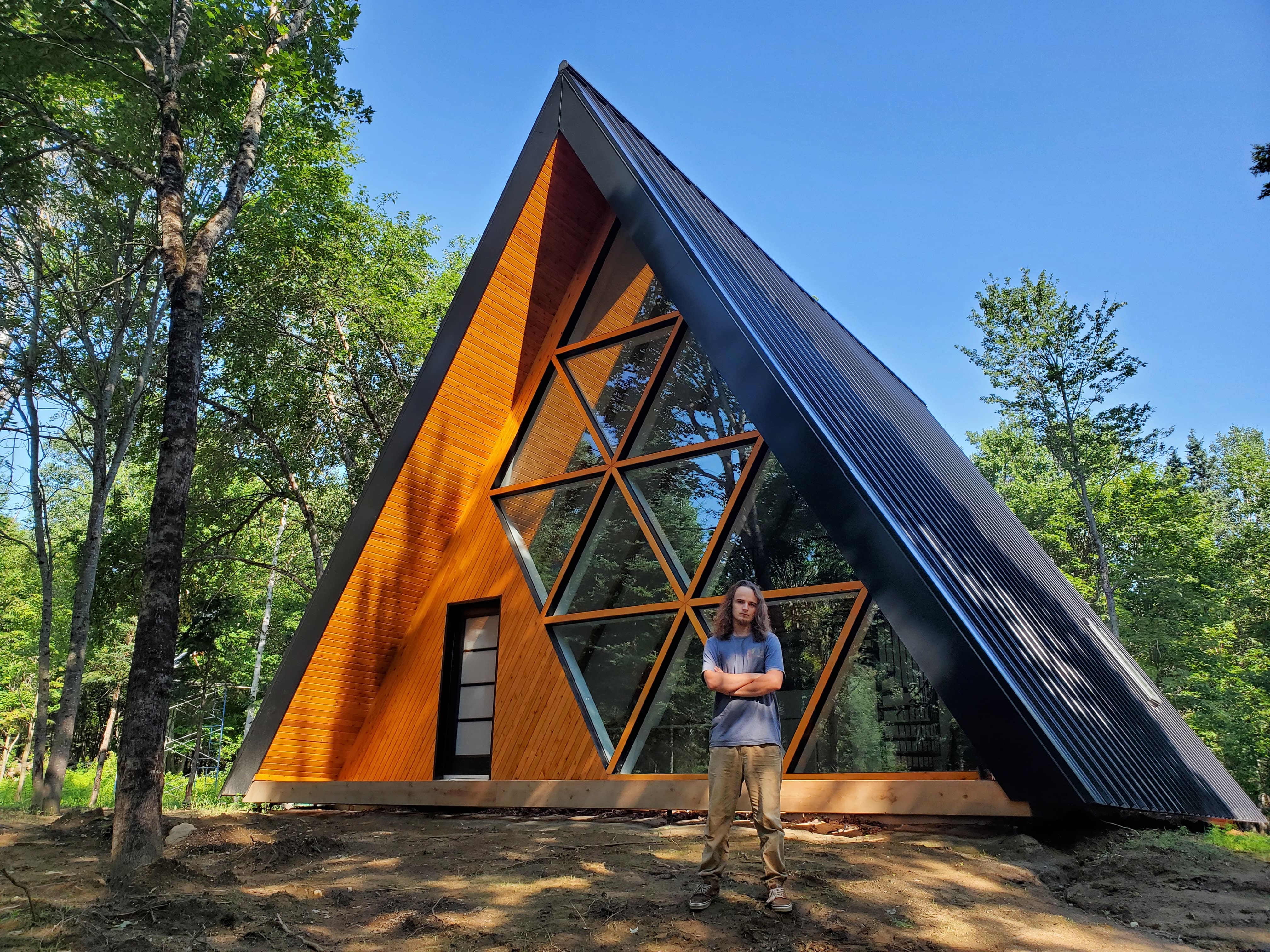 Il a vers&eacute; 36 000$ &agrave; Hydro, mais il n'est toujours pas branch&eacute; apr&egrave;s 18 mois