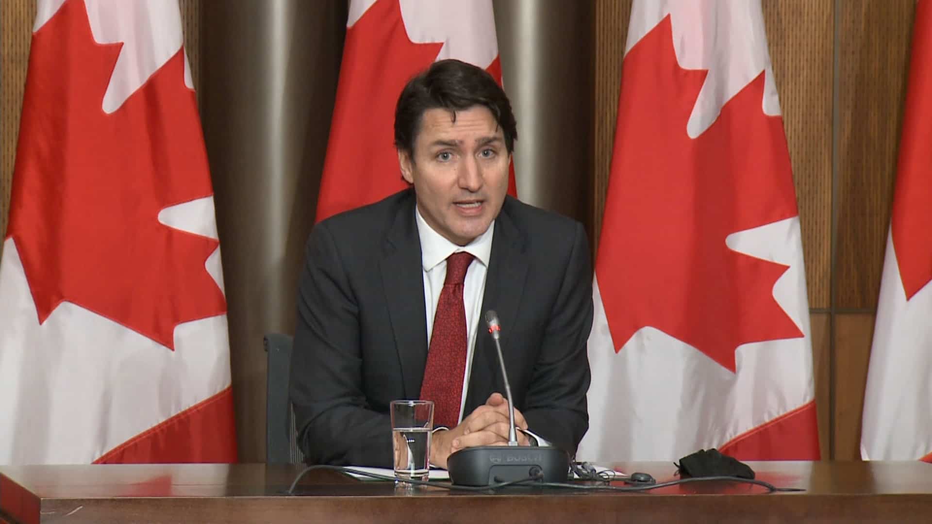 Enseignante voil&eacute;e en Outaouais: &laquo;ce n&rsquo;est plus un enjeu th&eacute;orique&raquo;, dit Trudeau