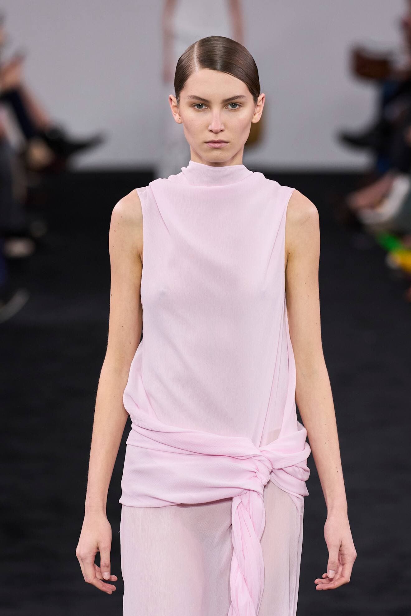 Prada, JW Anderson, Carolina Herrera, Bulgari, Coach, Menchen Tomas, Moschino