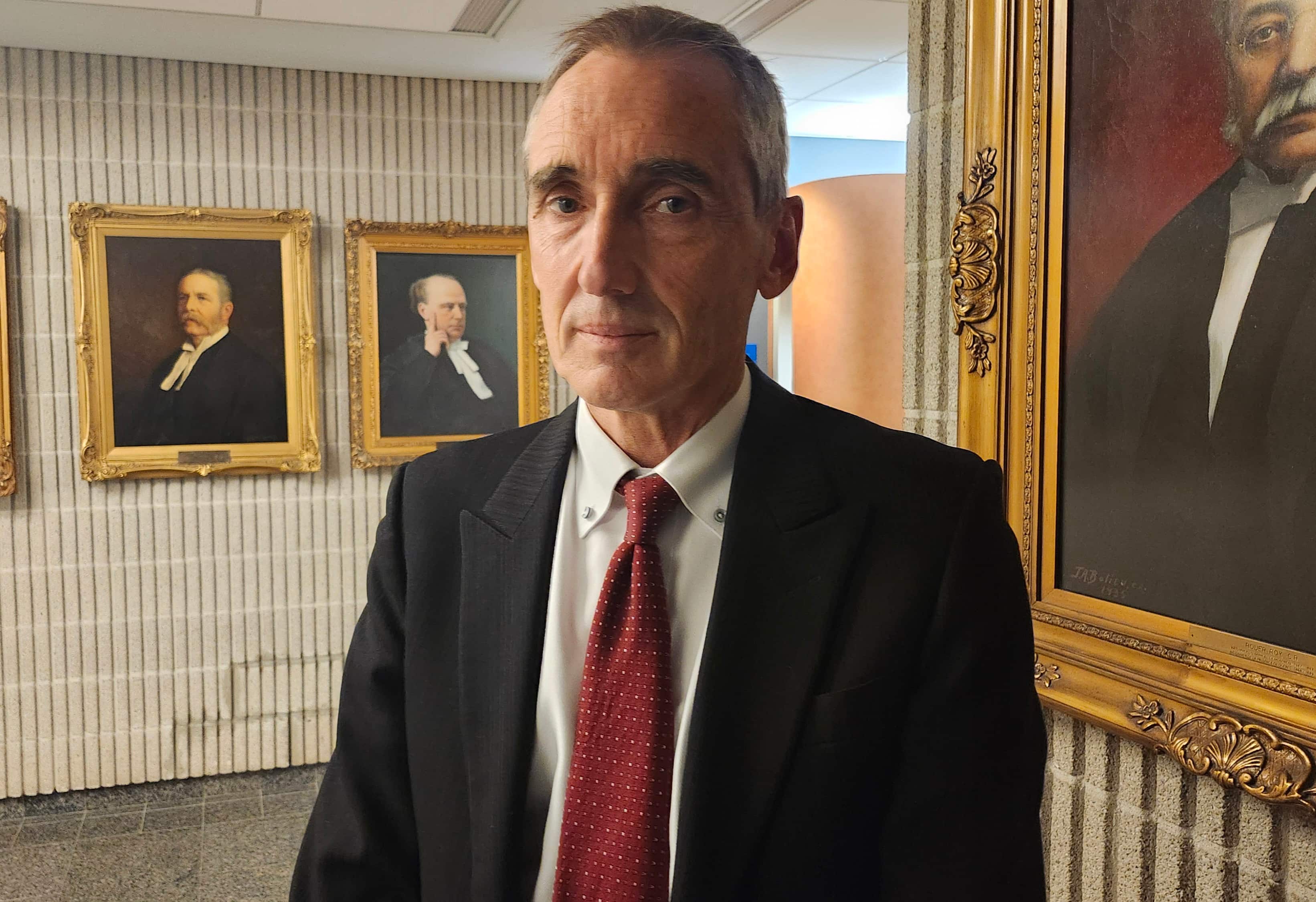 Jean‑Claude Daignault, président de la Fraternité des constables du contrôle routier du Québec (FCCRQ), peine à comprendre pourquoi ses membres, pourtant sur le terrain, n’ont pas toujours les outils nécessaires pour intervenir.