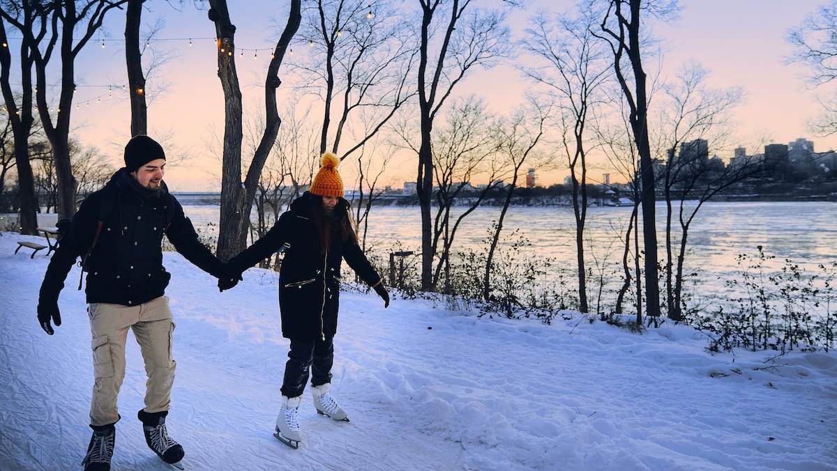 12 patinoires et sentiers glacés gratuits à essayer