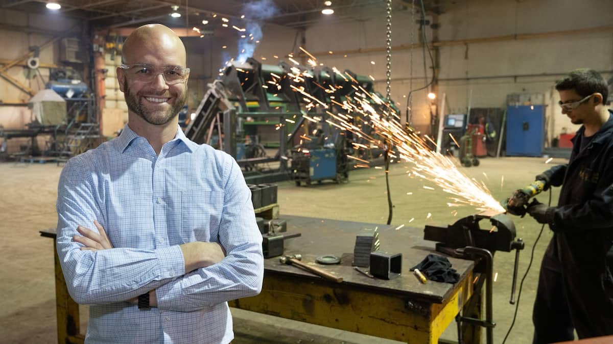 Intelligence artificielle: il partage ses machines avec ses compétiteurs, et ça rapporte gros