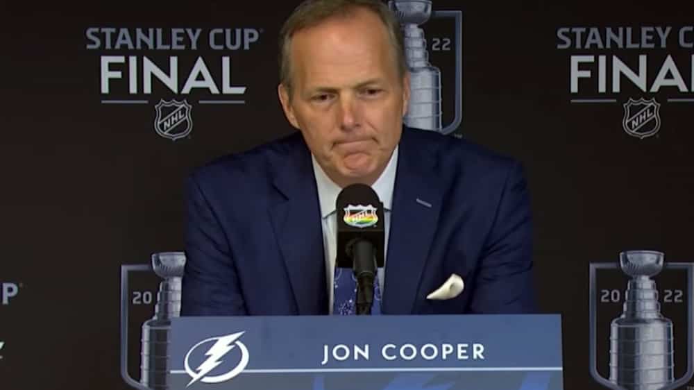 Jon Cooper présente ses excuses