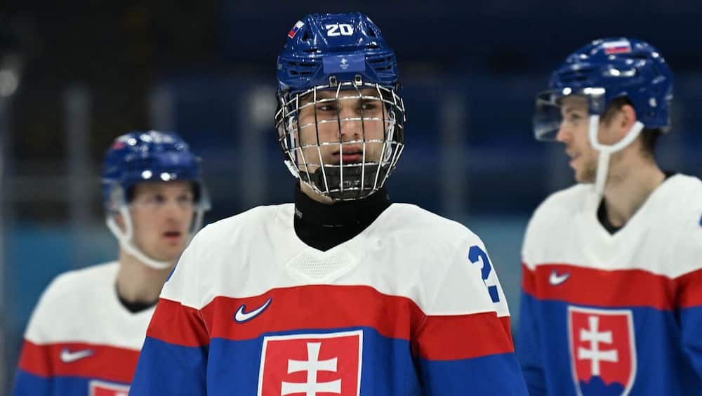 JO: Slafkovsky se croise les doigts