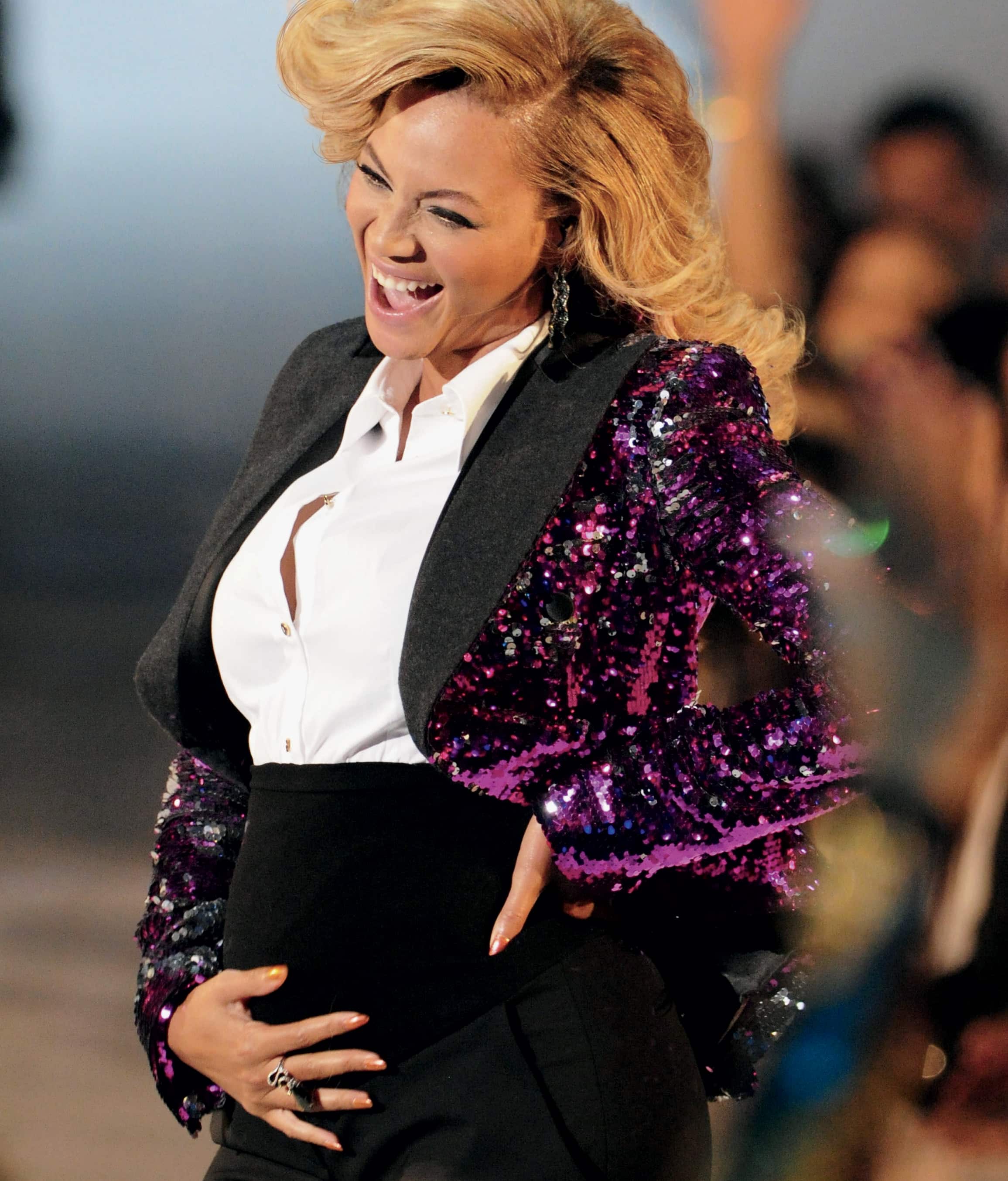 17 vedettes qui ont gardé leur grossesse surprise | Le Sac de chips, image size:925x1084