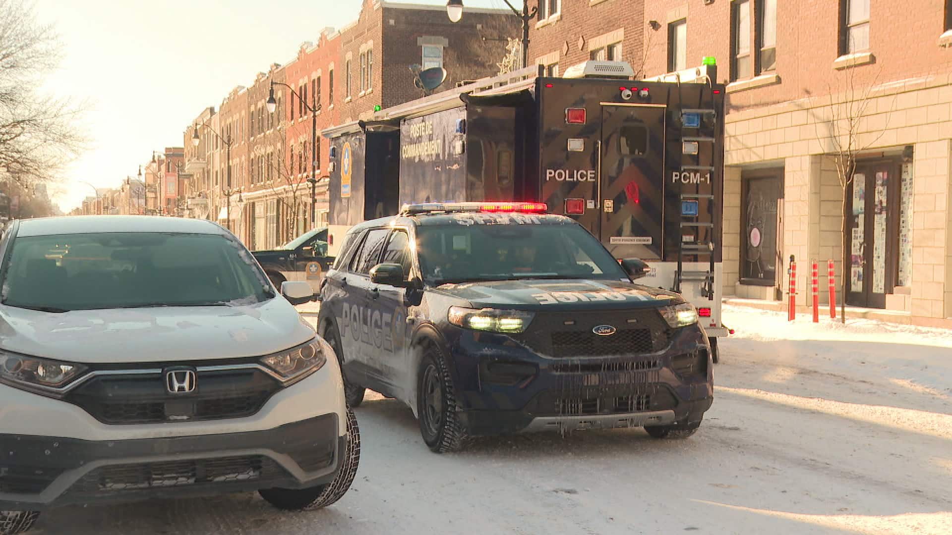 «Un homme l'a tuée»: la mère de la femme décédée après avoir été poussée d’un balcon ébranlée.
