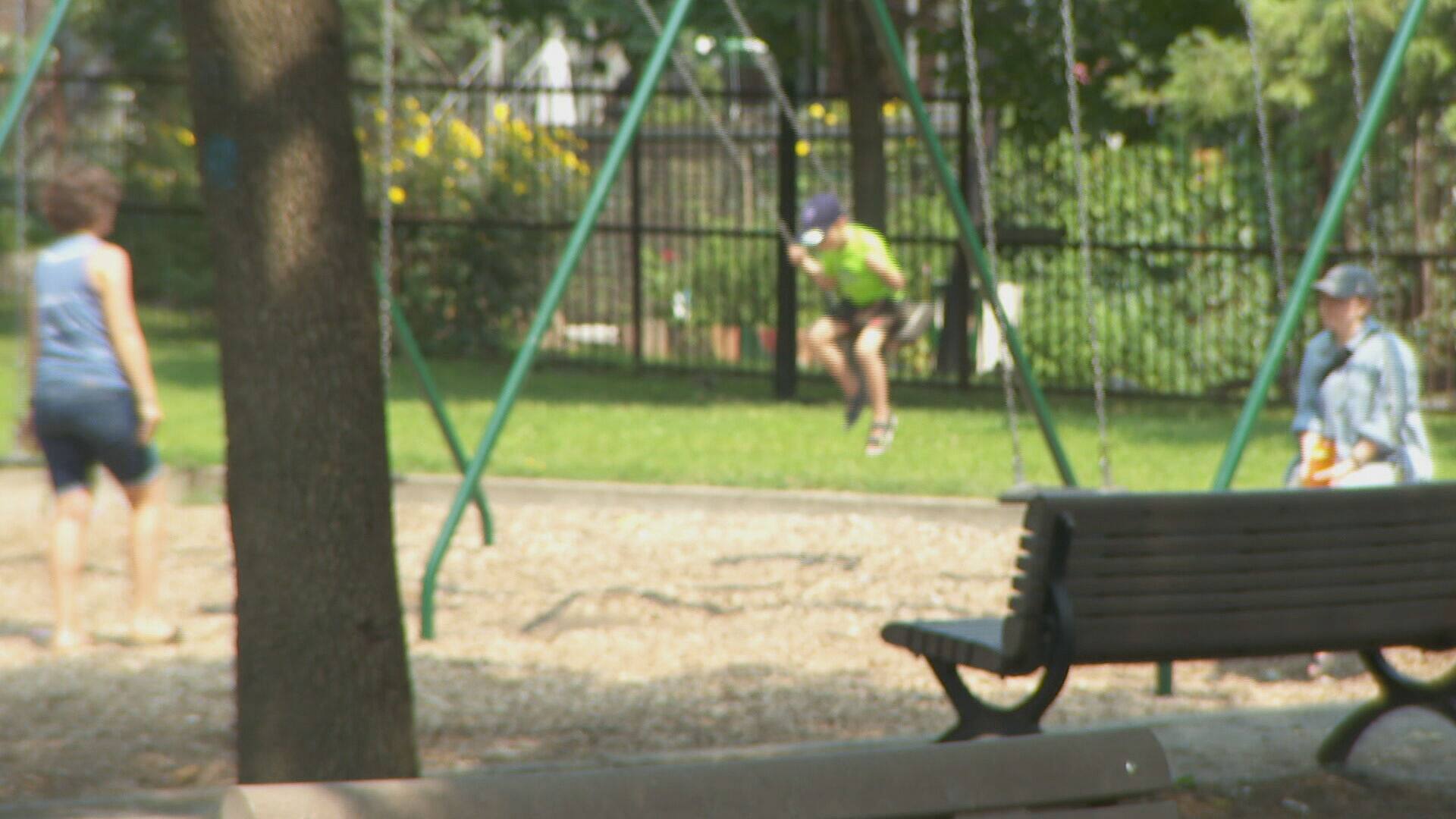 Le nombre de naissances en baisse au Qu&eacute;bec