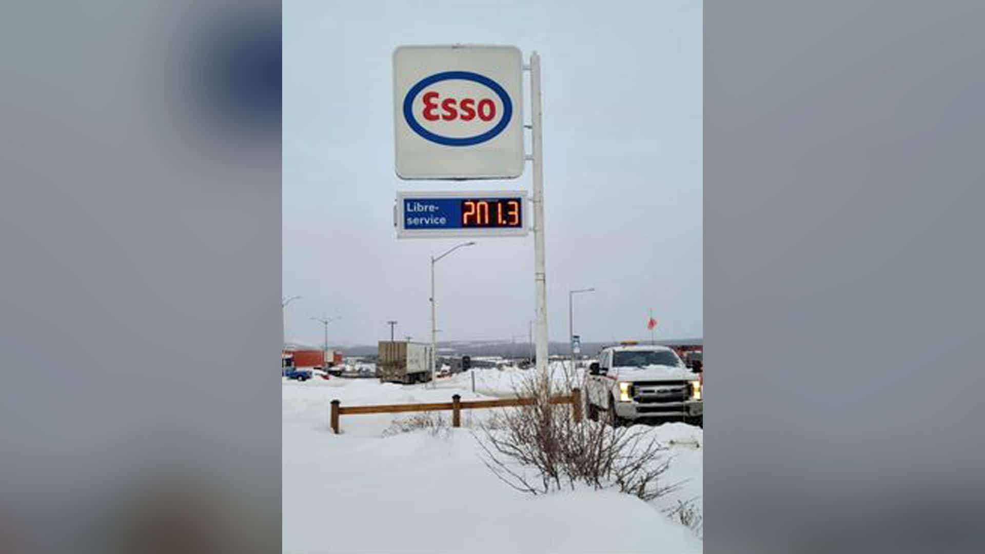 L&rsquo;essence &agrave; plus de 2$ le litre &agrave; Fermont