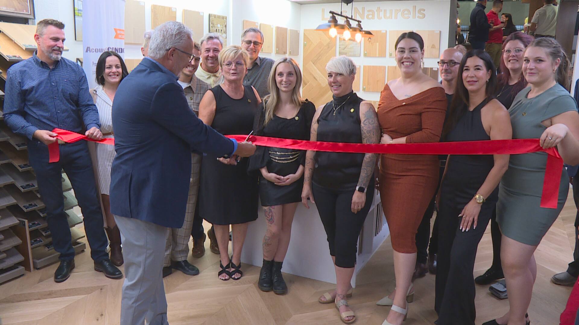 Labrecque Plancher Décor soirée festive pour le lancement de la