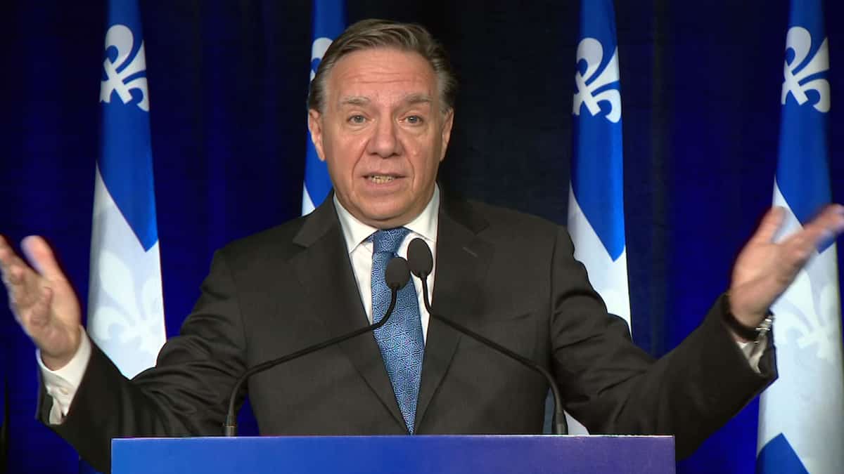 Legault favorisera l'achat local dans les contrats publics