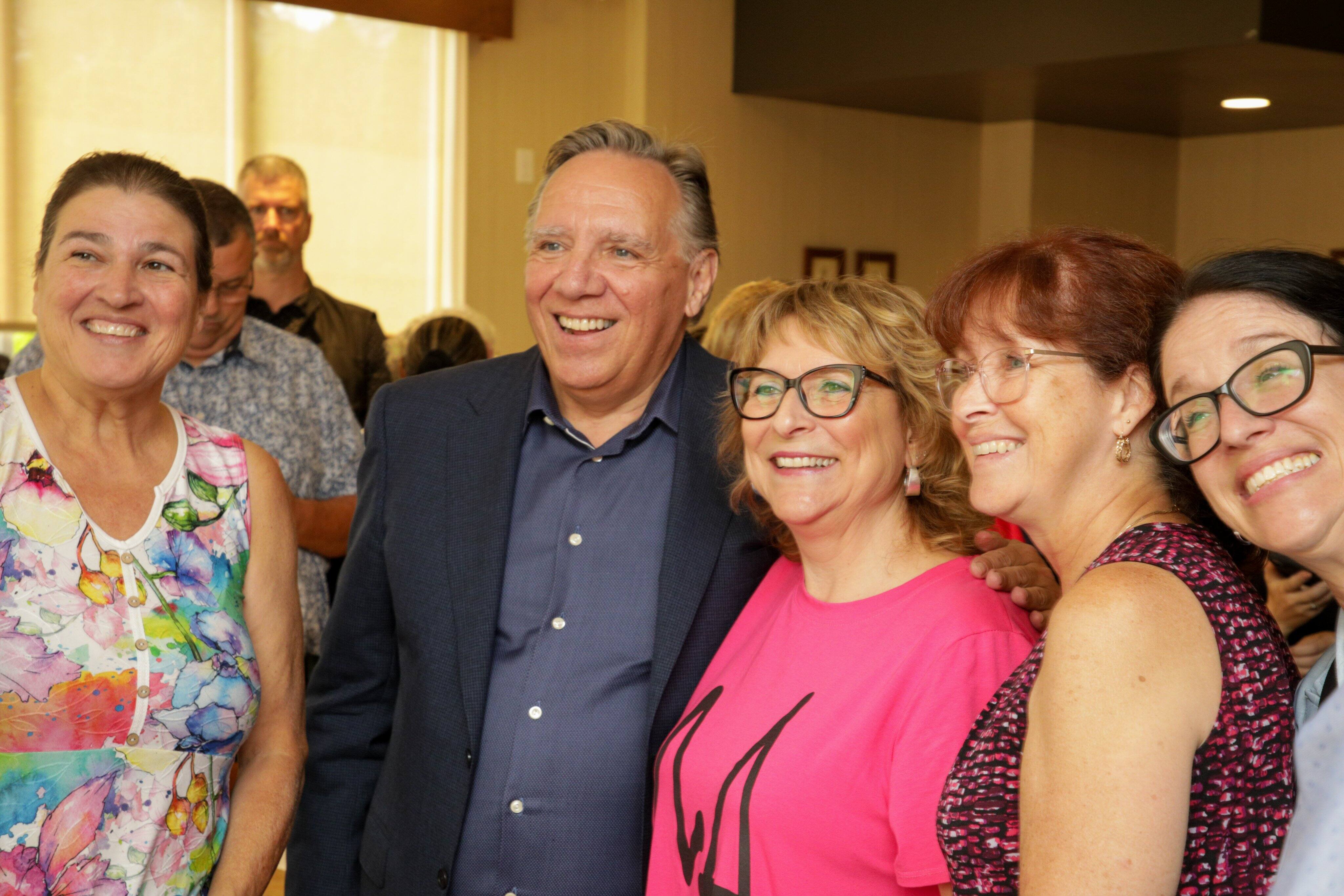 Inondations caus&eacute;es par la temp&ecirc;te Debby en Mauricie : Legault avait d&eacute;j&agrave; un rendez-vous pr&eacute;vu avec des militants