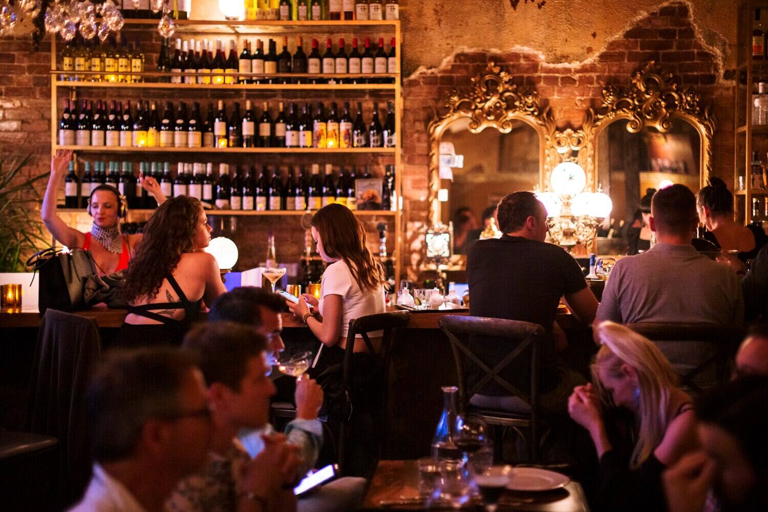 Un bar à gin a ouvert ses portes dans le VieuxMontréal Silo 57