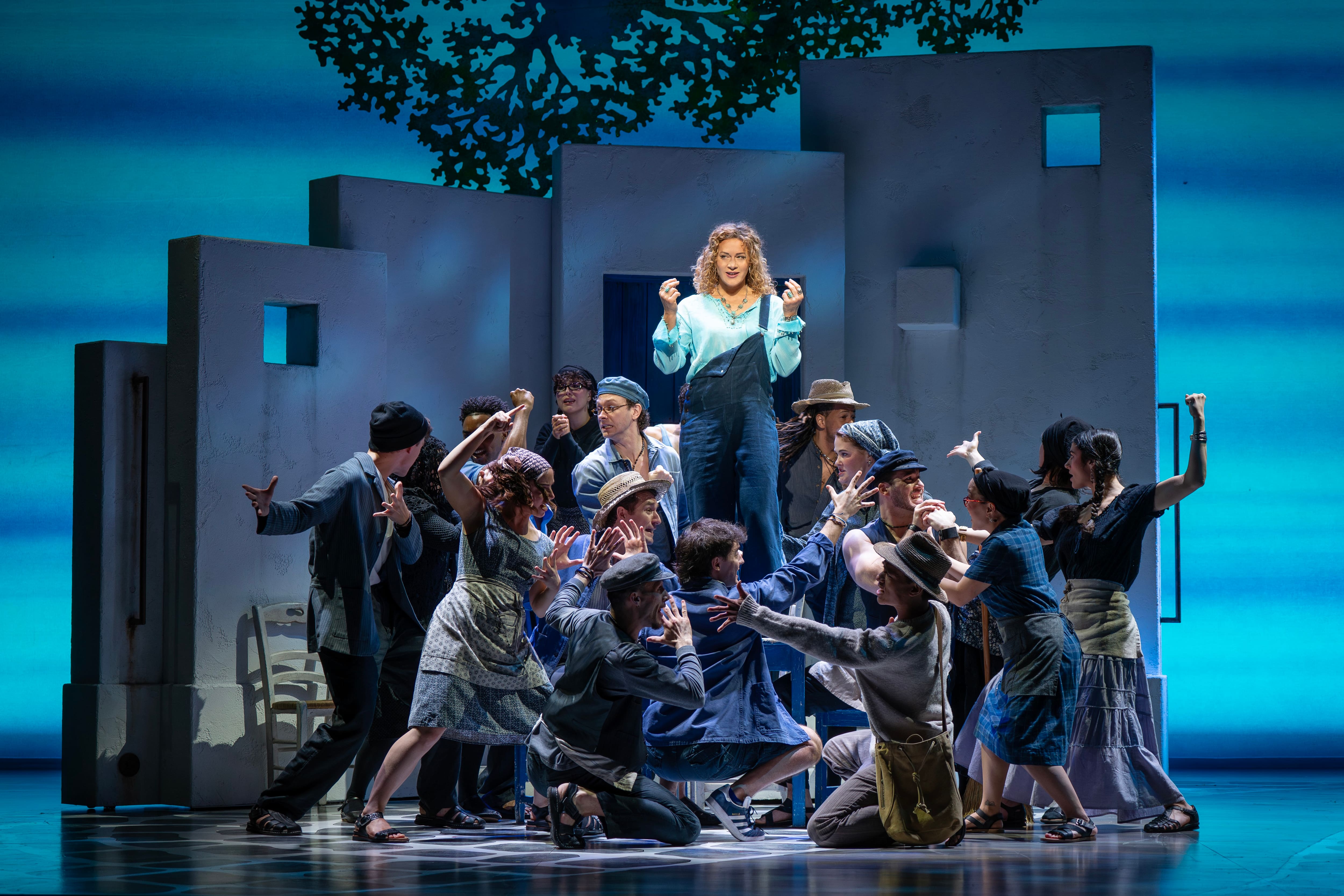 La tournée 25e anniversaire de la comédie musicale «Mamma Mia!» débarque à Montréal: «On a tous besoin d’une bonne dose de joie et de bonne humeur», croit la chanteuse Jessica Crouch