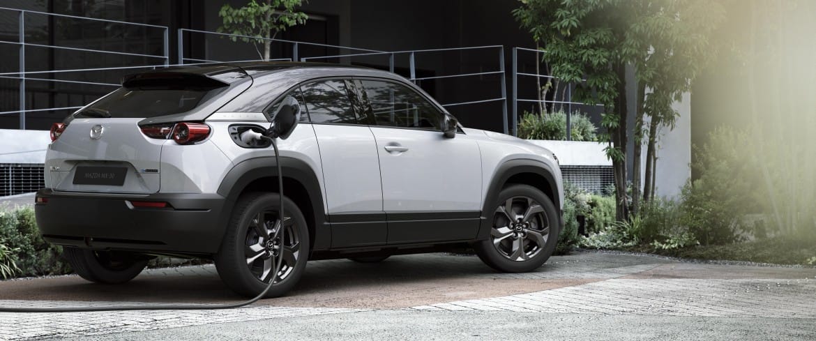 मजदा एमएक्स -30 2022