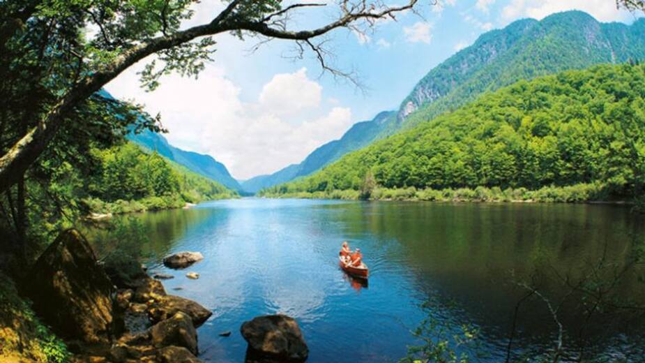 Image principale de l'article TOP 10 des endroits où faire du canot-camping