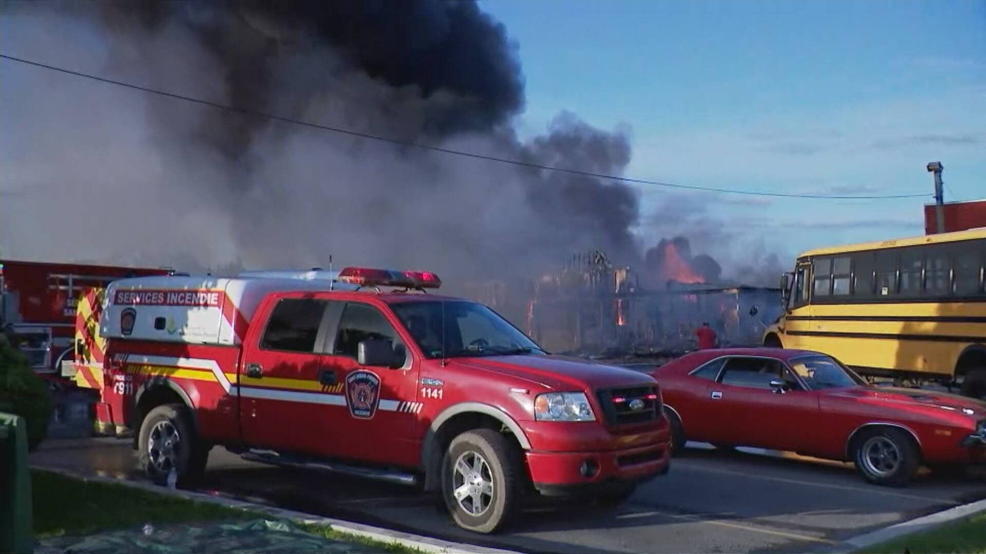 Incendie majeur et explosion à SainteClotilde TVA Nouvelles