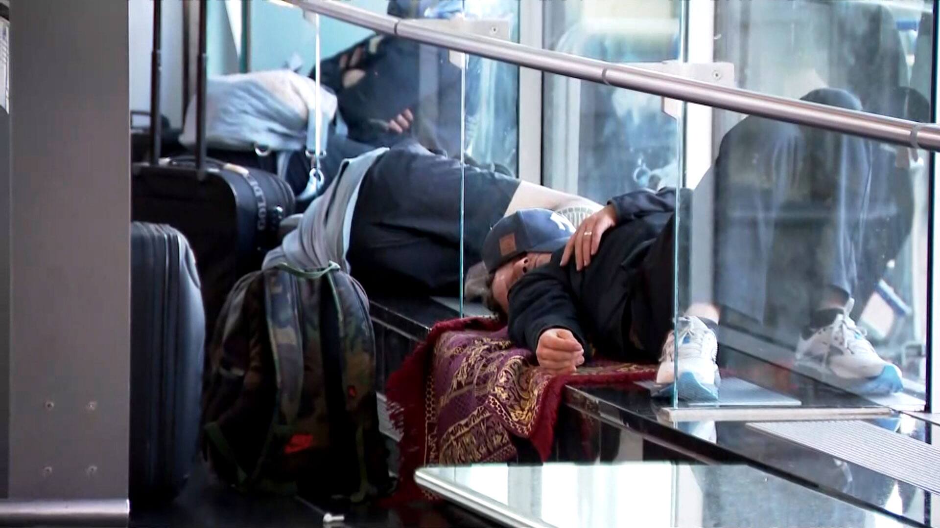 &laquo;Cet a&eacute;roport pue!&raquo; lance un Am&eacute;ricain coinc&eacute; &agrave; Montr&eacute;al-Trudeau