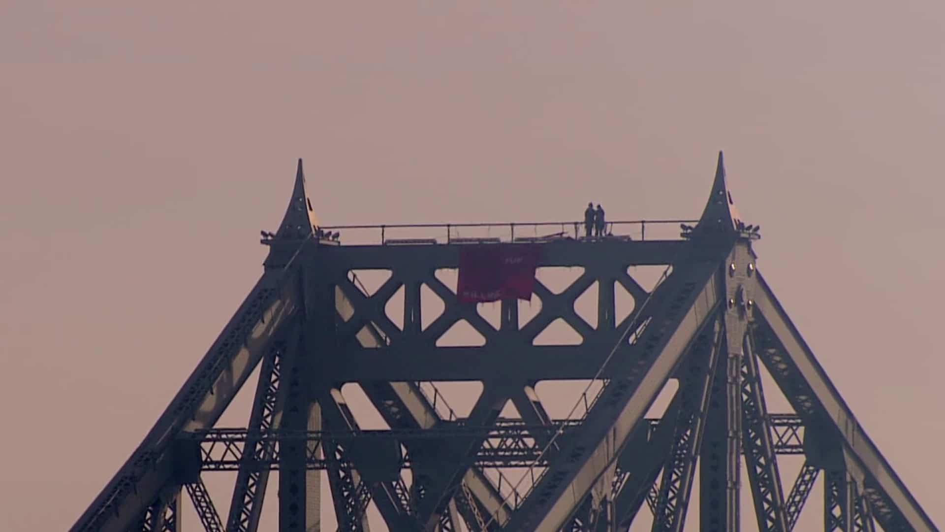 Le pont Jacques-Cartier bloqué depuis ce matin