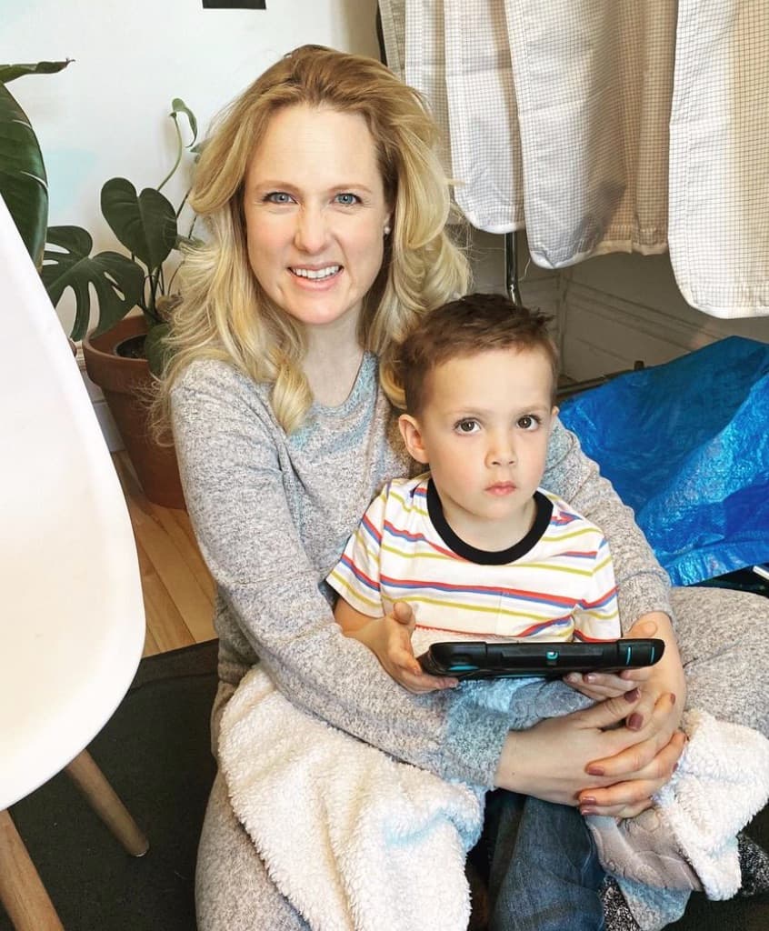 Les vedettes défendent l'allaitement en public