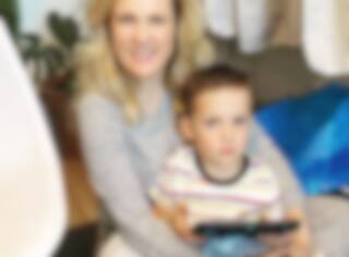 Les vedettes défendent l'allaitement en public