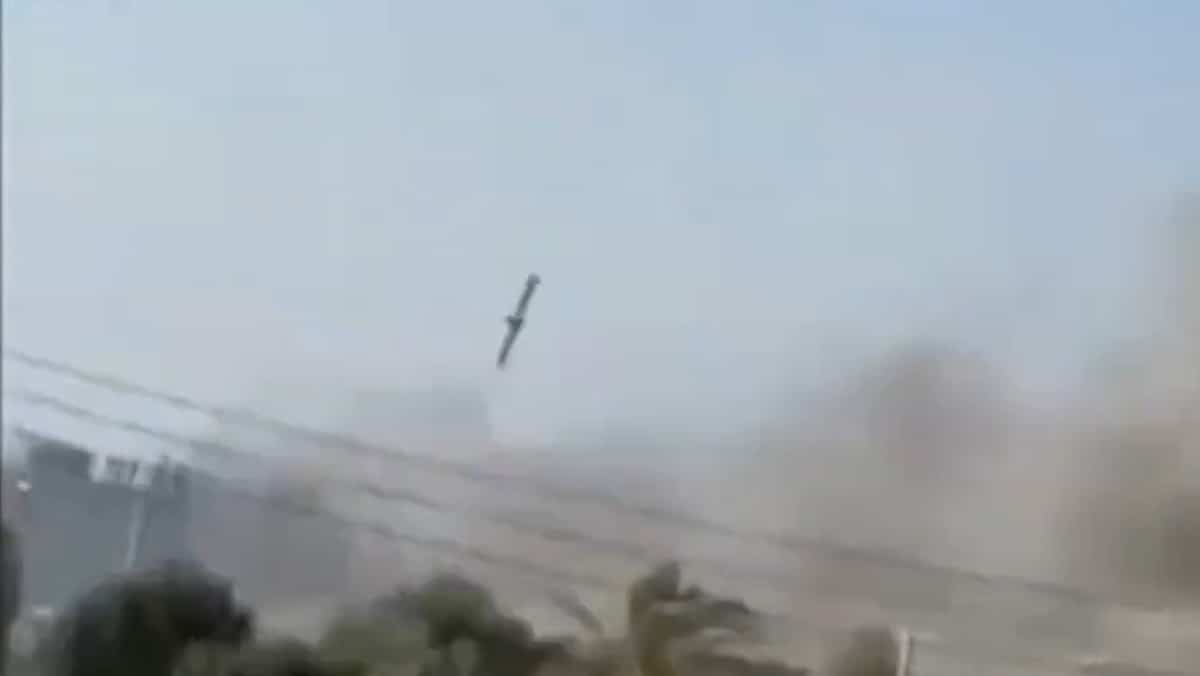 Une nouvelle vidéo suggère que la frappe sur une école à Minab, en Iran, serait américaine