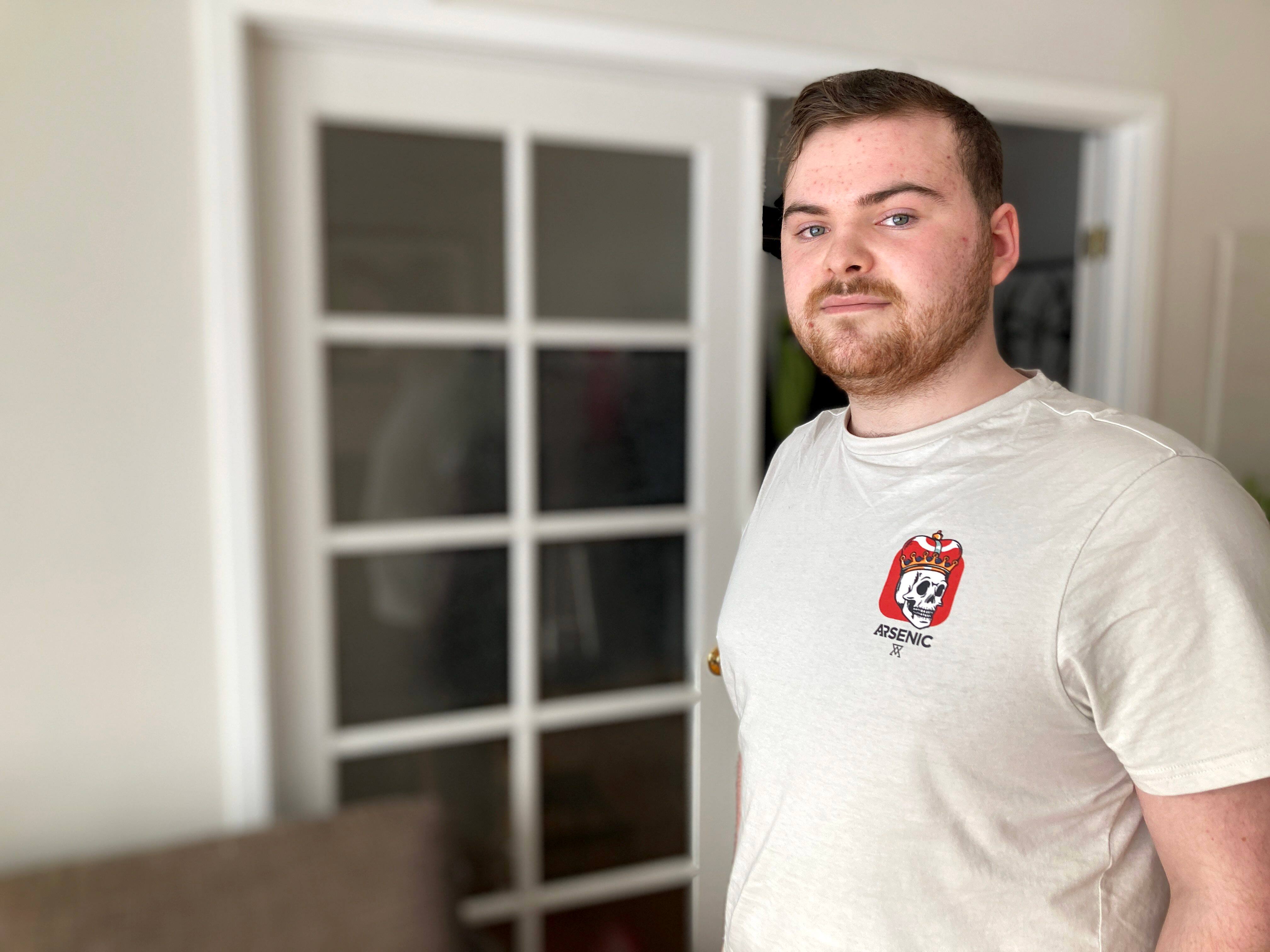 &laquo;&Ccedil;a commence &agrave; co&ucirc;ter cher, la vie&raquo;: ce jeune de 20 ans pr&eacute;f&egrave;re attendre avant de quitter le cocon familial