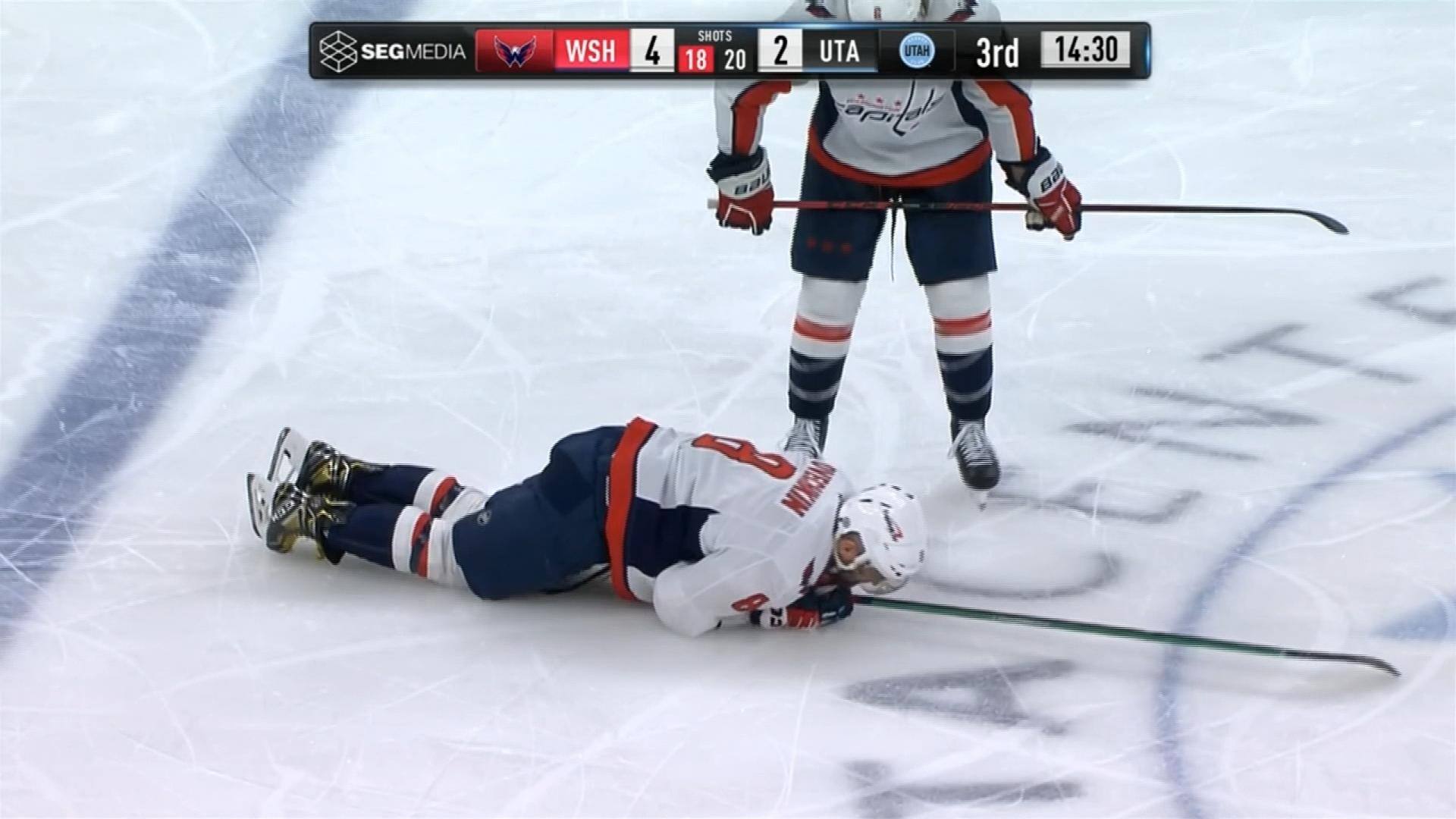 Ovechkin semble subir une blessure s&eacute;rieuse au pire moment