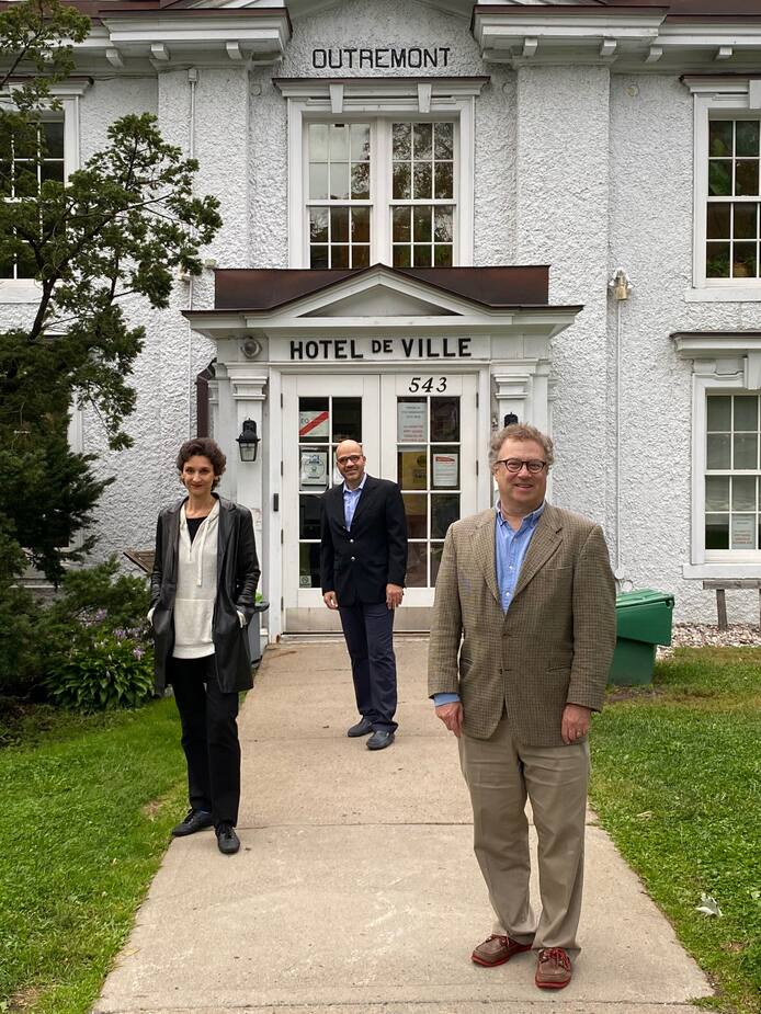 Un nouveau parti politique nommé Citoyen(ne)s Outremont verra le jour dans l’arrondissement du même nom. Marc Poulin (à droite) sera le président et démarre cette aventure avec les citoyens outremontais Lucile Baladier (à gauche) et Dan Kraft (au centre)