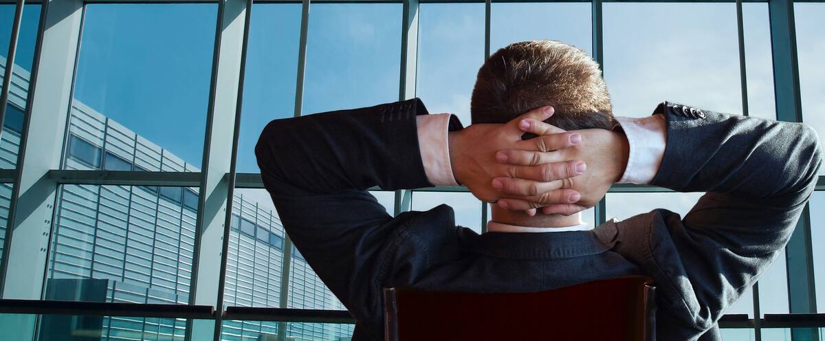 Les grands patrons québécois ont déjà gagné le salaire annuel moyen d’un travailleur