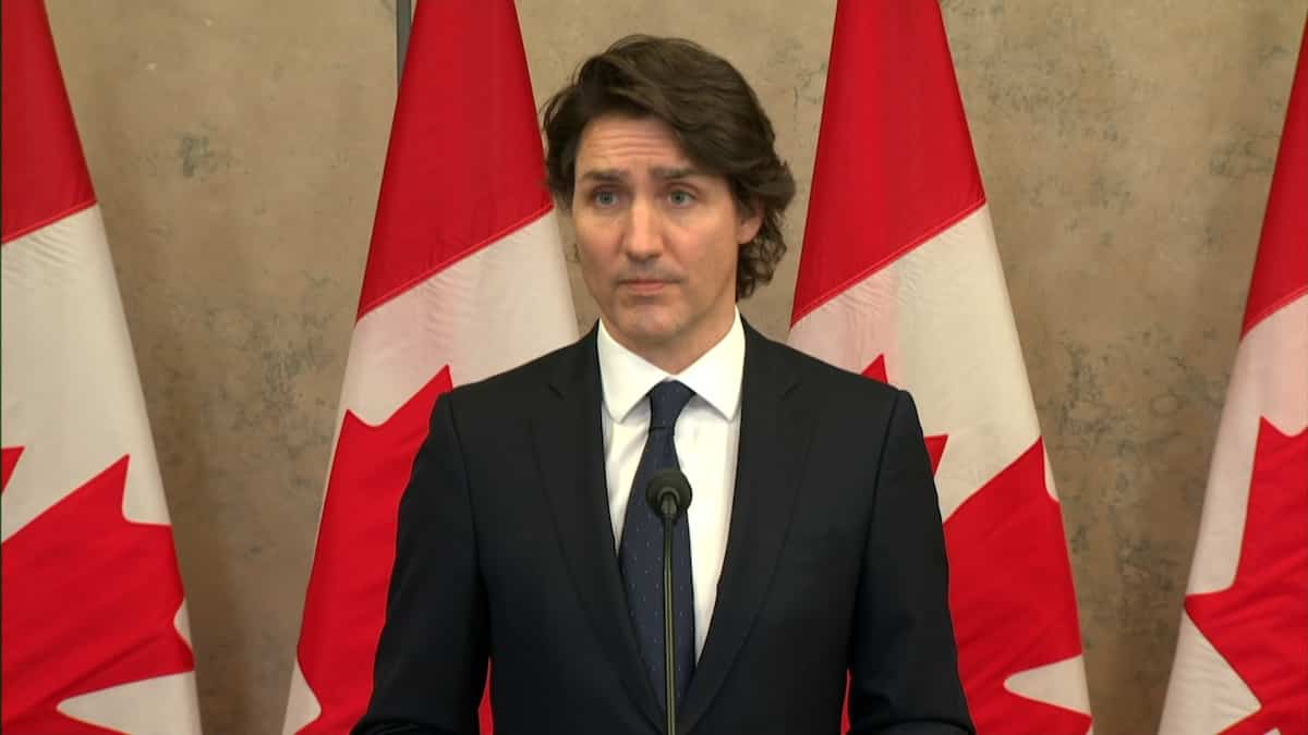 EN DIRECT | Justin Trudeau fait le point
