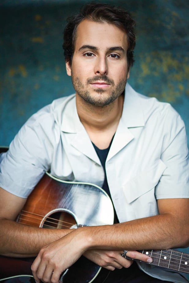 Image principale de l'article Bobby Bazini revient sur ses 10 ans de carrière