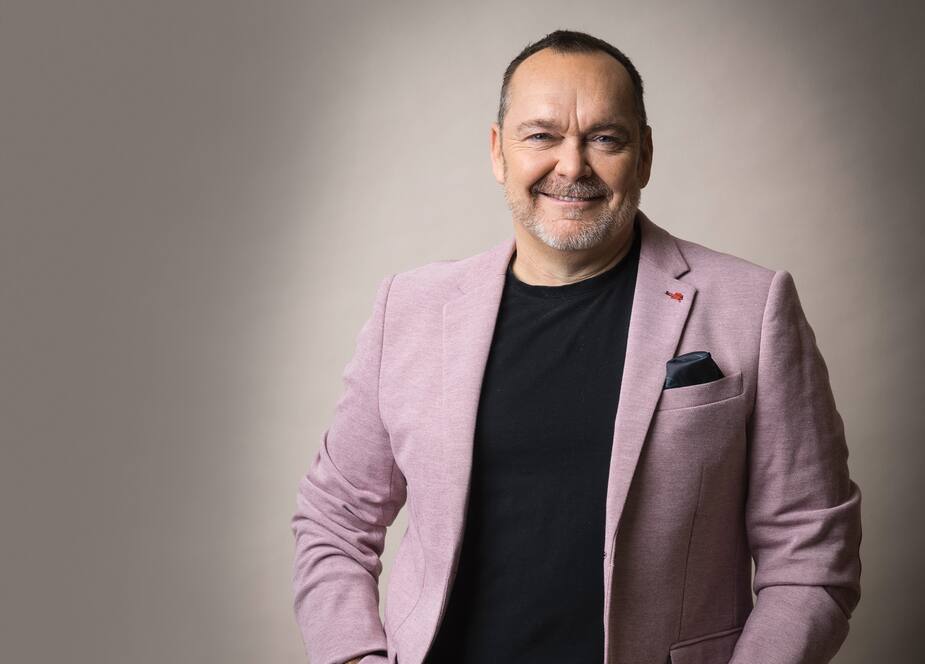 Image principale de l'article Jean-Michel Anctil établit sa marque comme acteur