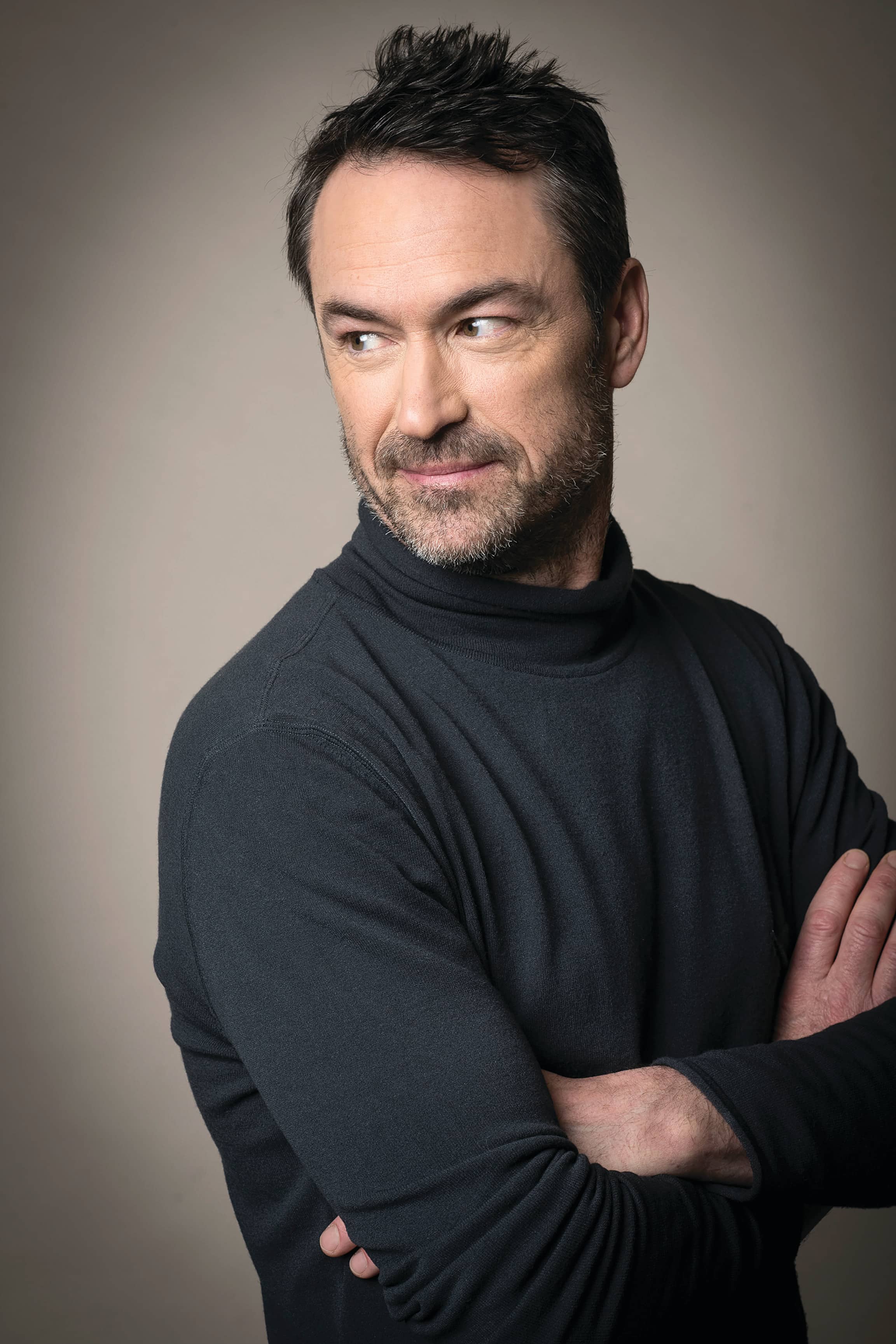 Sébastien Ricard révèle des détails sur son intrigant personnage dans ...