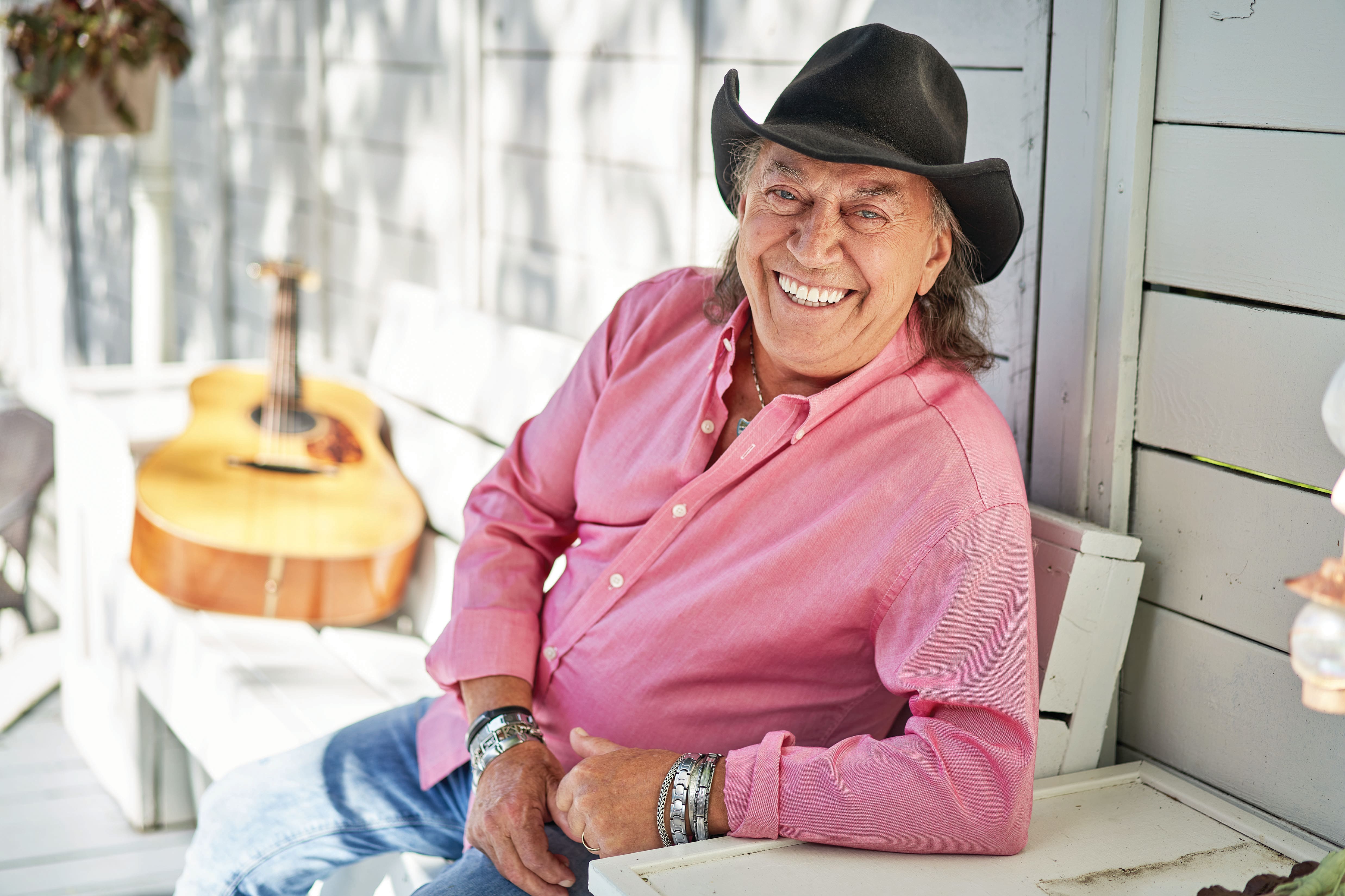 Les décès récents de sa soeur et de Renée Martel 