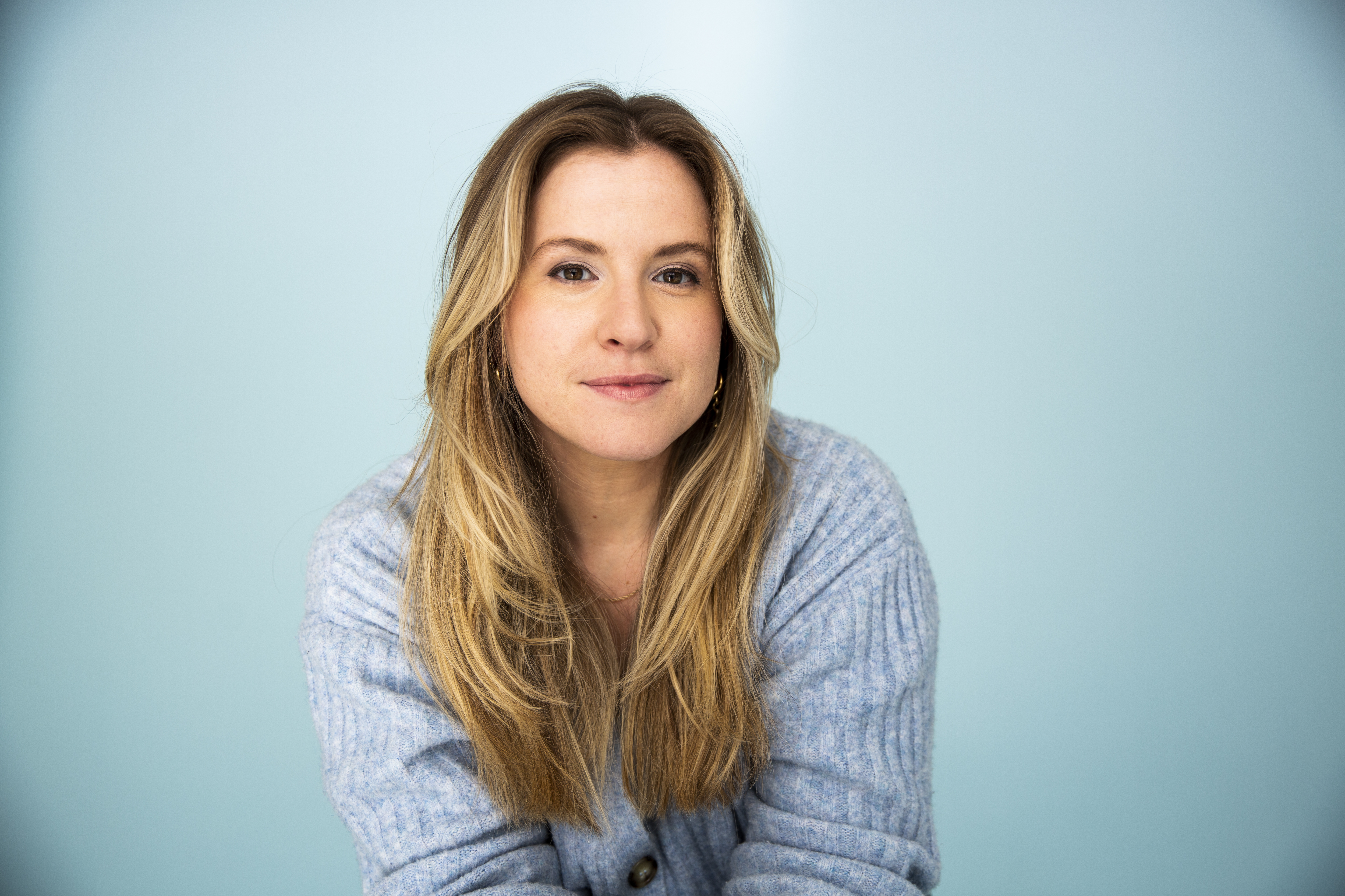 Pascale Renaud-Hébert confirme ses fiançailles à la radio