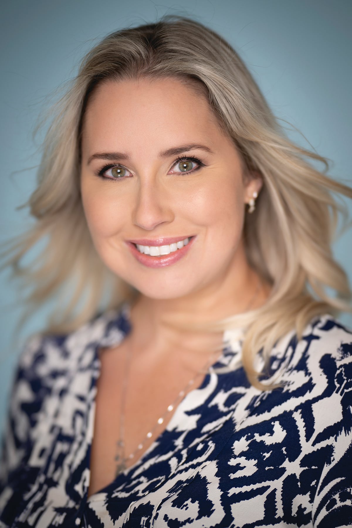 Elle aborde sans tabou ses chirurgies plastiques