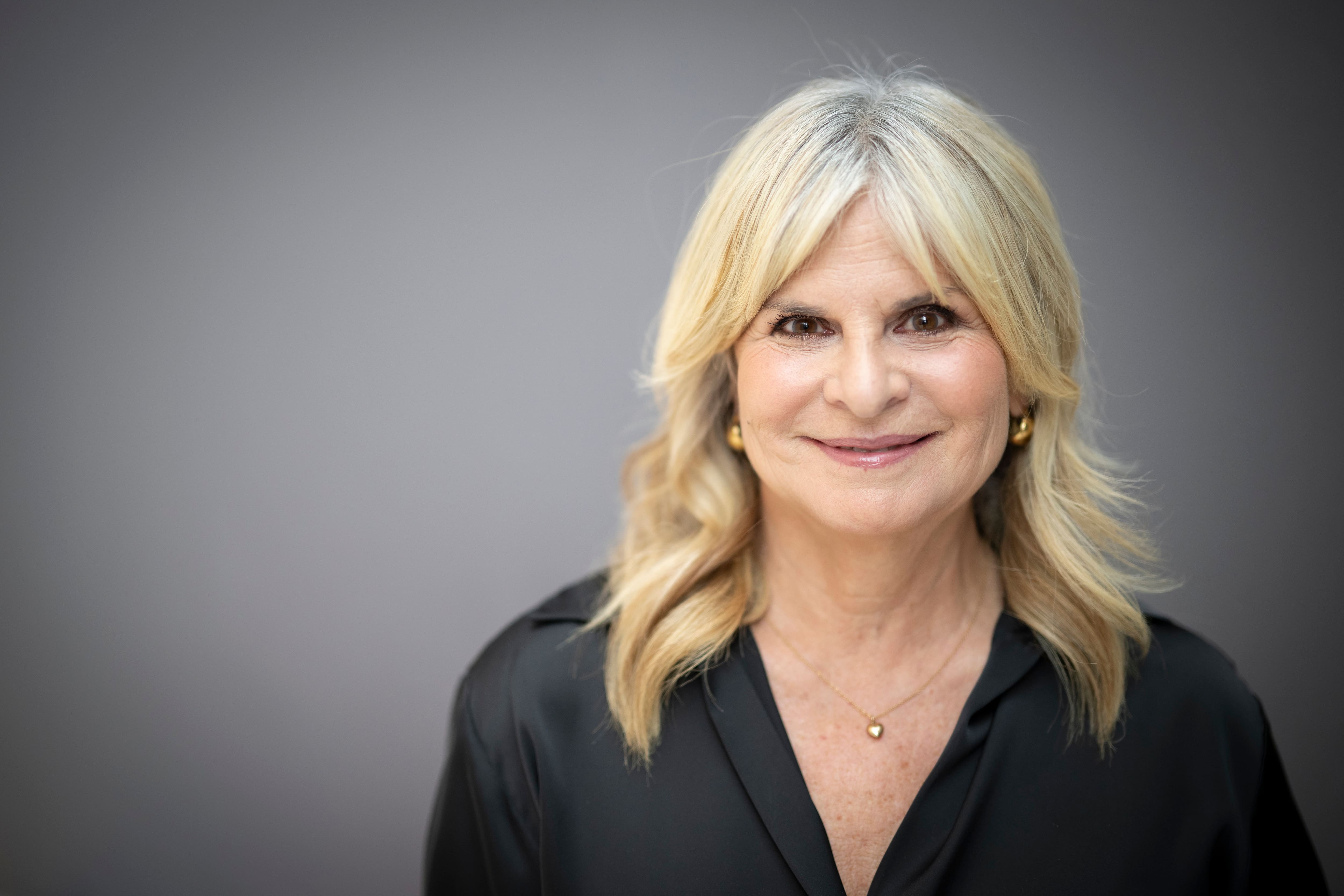 Guylaine Tremblay pose avec son «petit-fils»