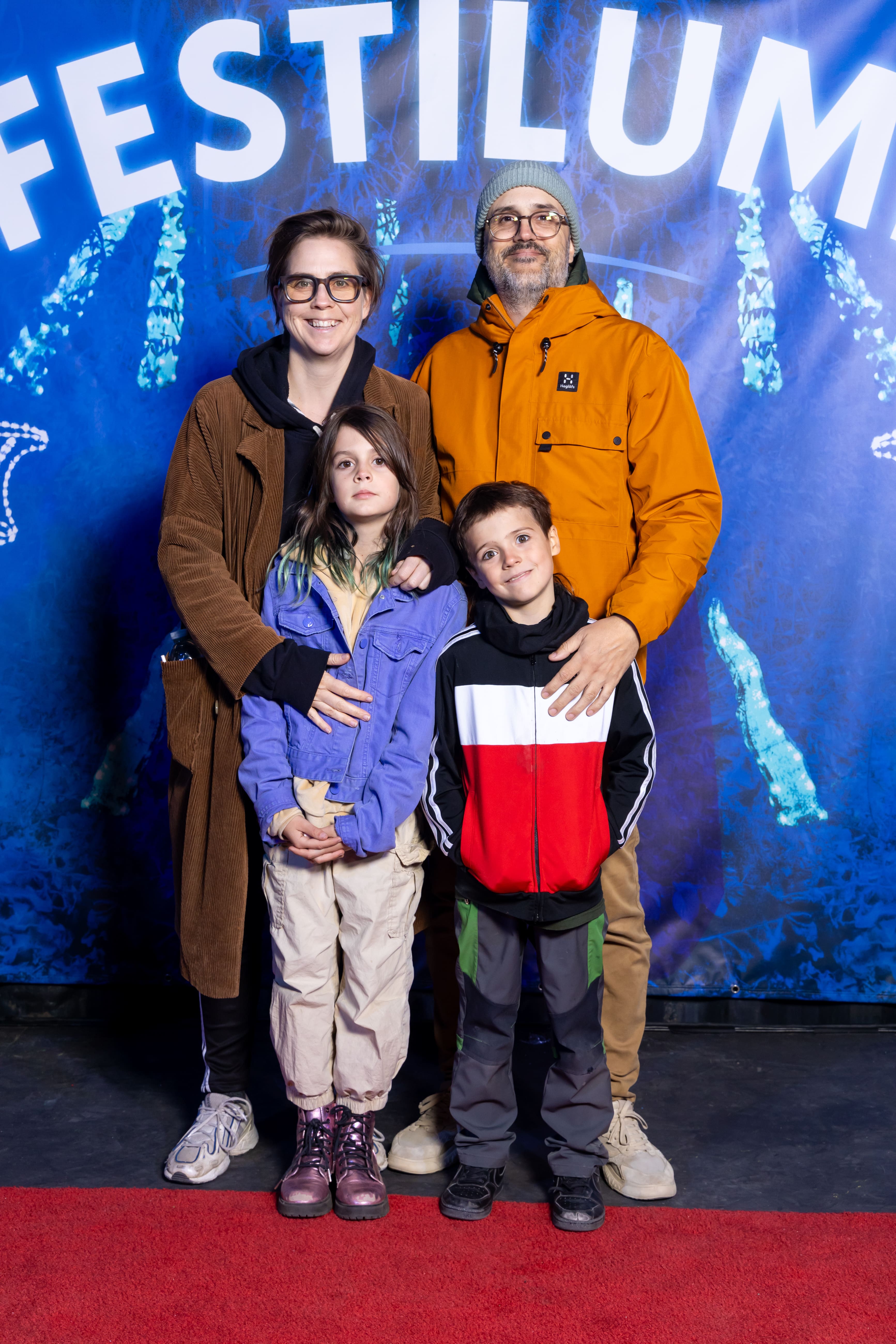 Image principale de l'article Les vedettes sortent en famille à Festilumi