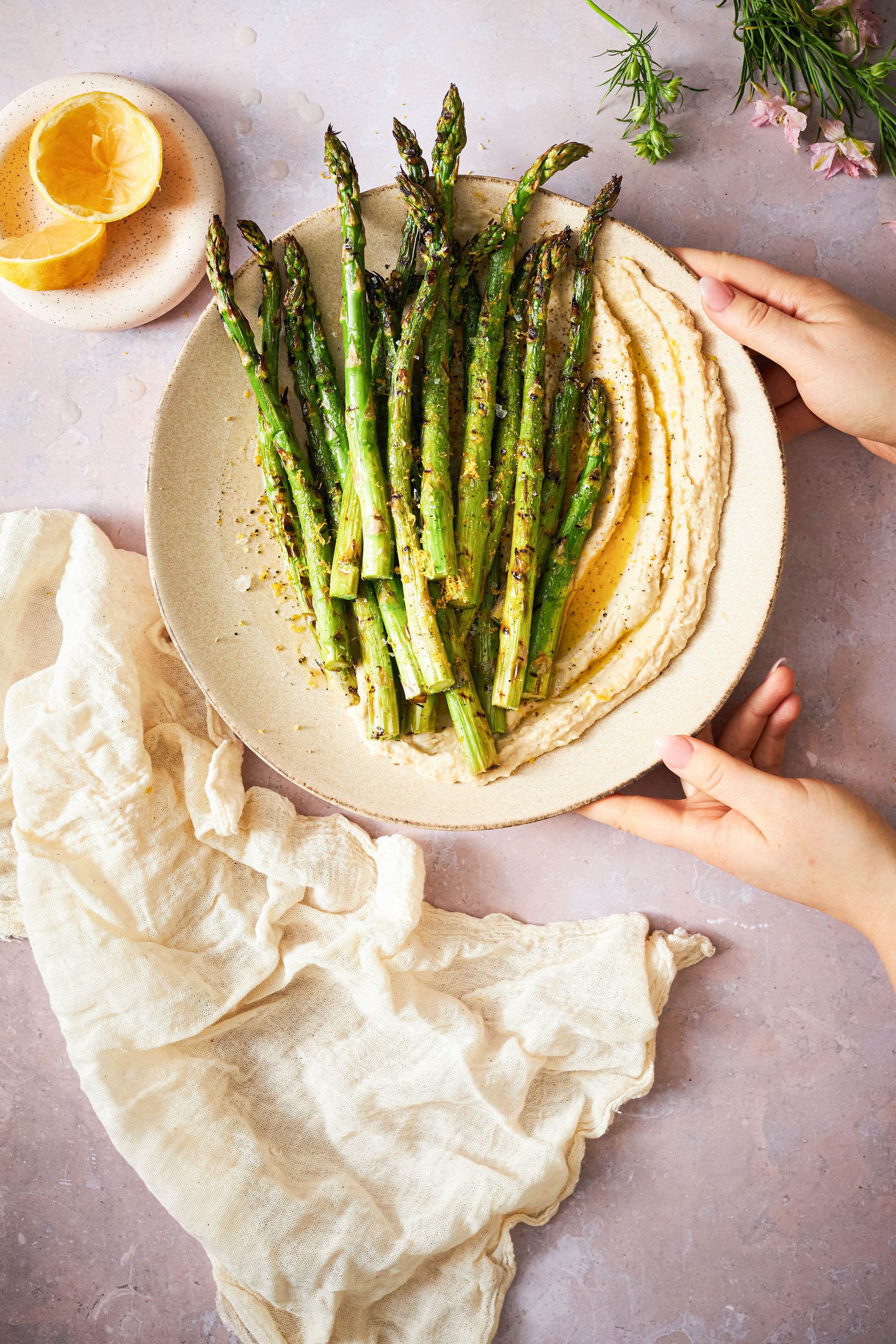 CUISINE | ASPERGES GRILLÉES