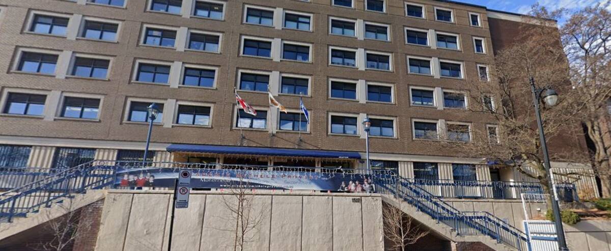 Éclosion de COVID-19 dans une école privée de Montréal