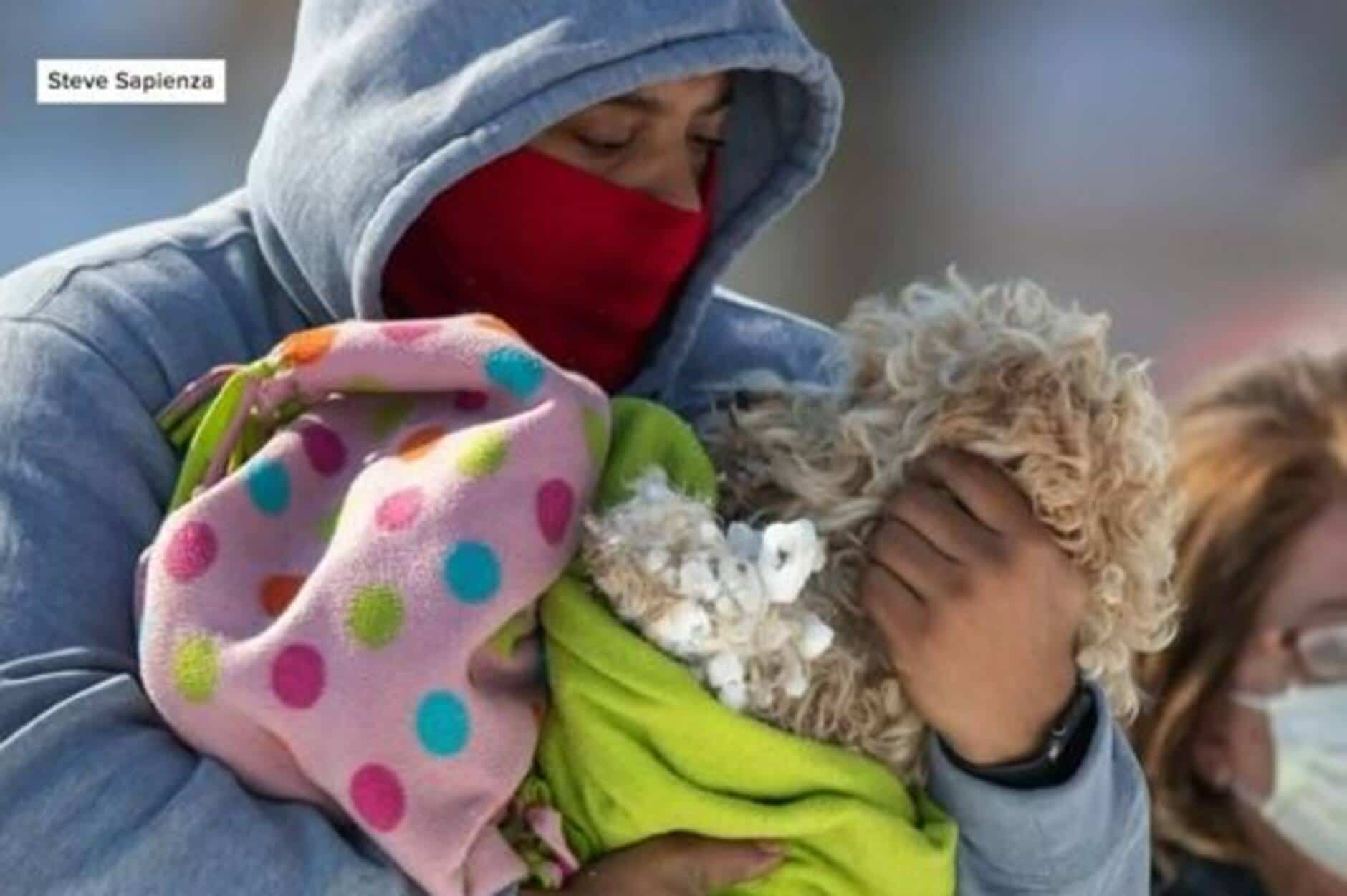 Un Canadien sauve un chien pris sur la glace