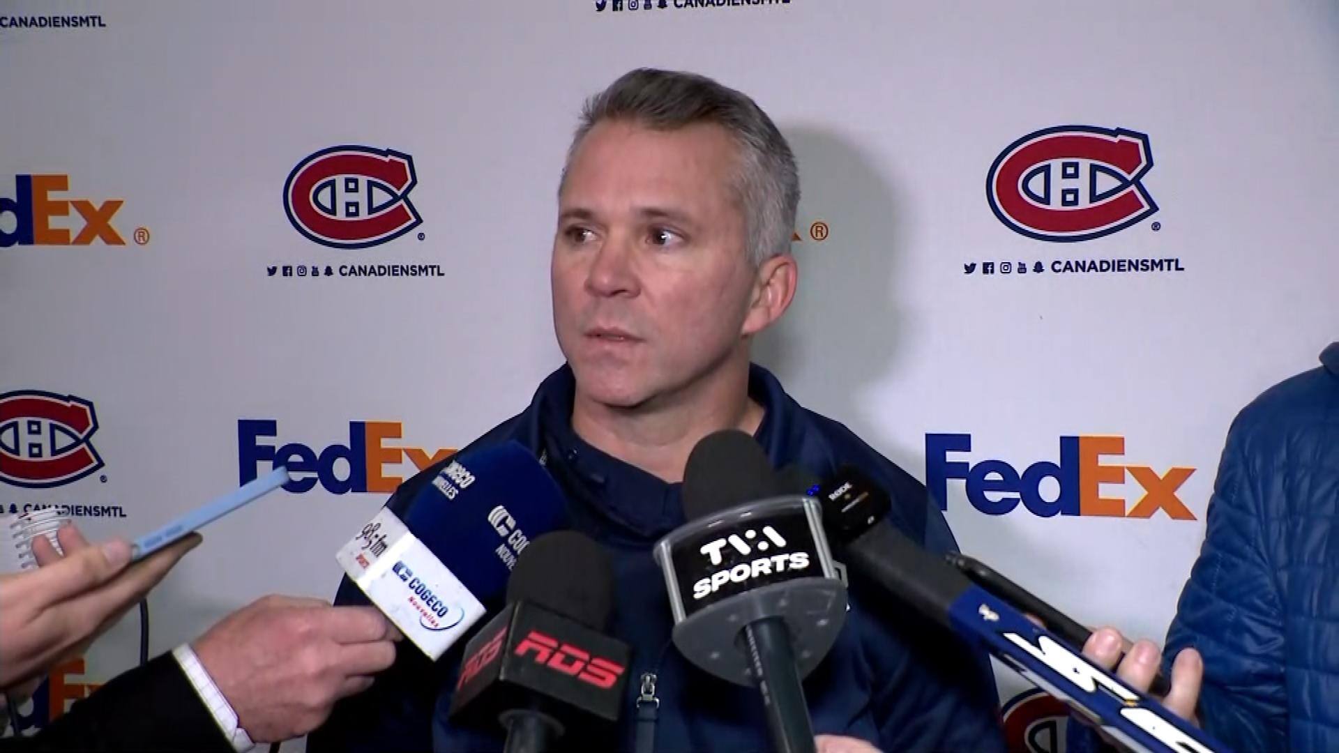 St-Louis perd patience sur les questions au sujet de Dadonov