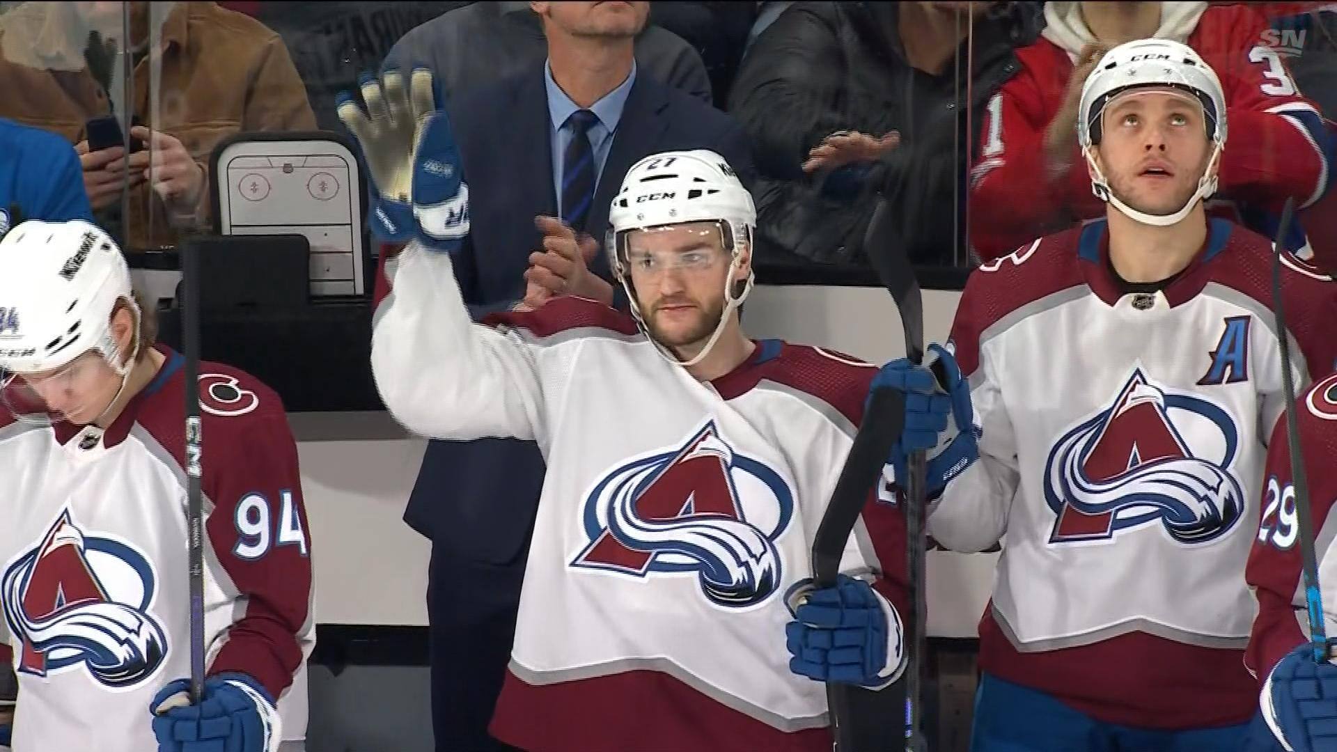 À VOIR: Jonathan Drouin touché par l’hommage du CH et l'ovation des ...