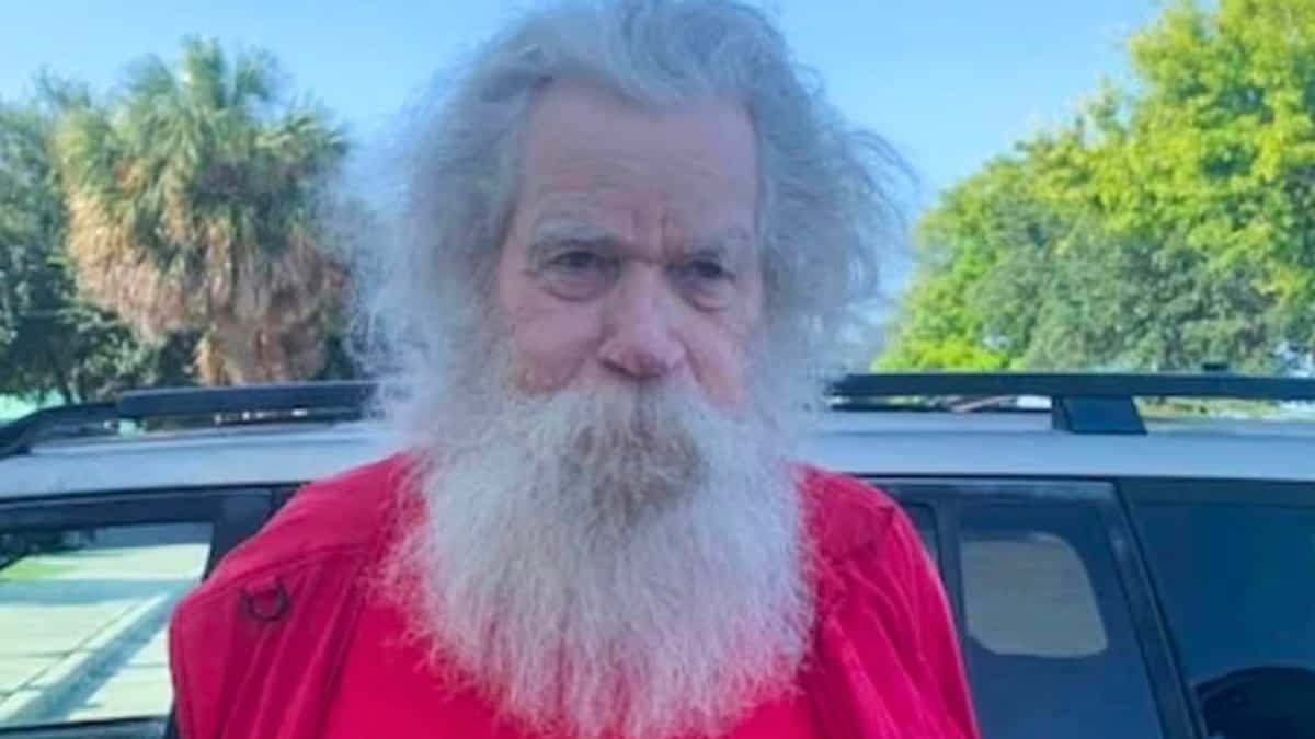 Man who legally changed his name to ‘Santa Claus’ arrested by police during Louisiana sexual predator investigation Man who legally changed his name to ‘Santa Claus’ arrested by police during Louisiana sexual predator investigation