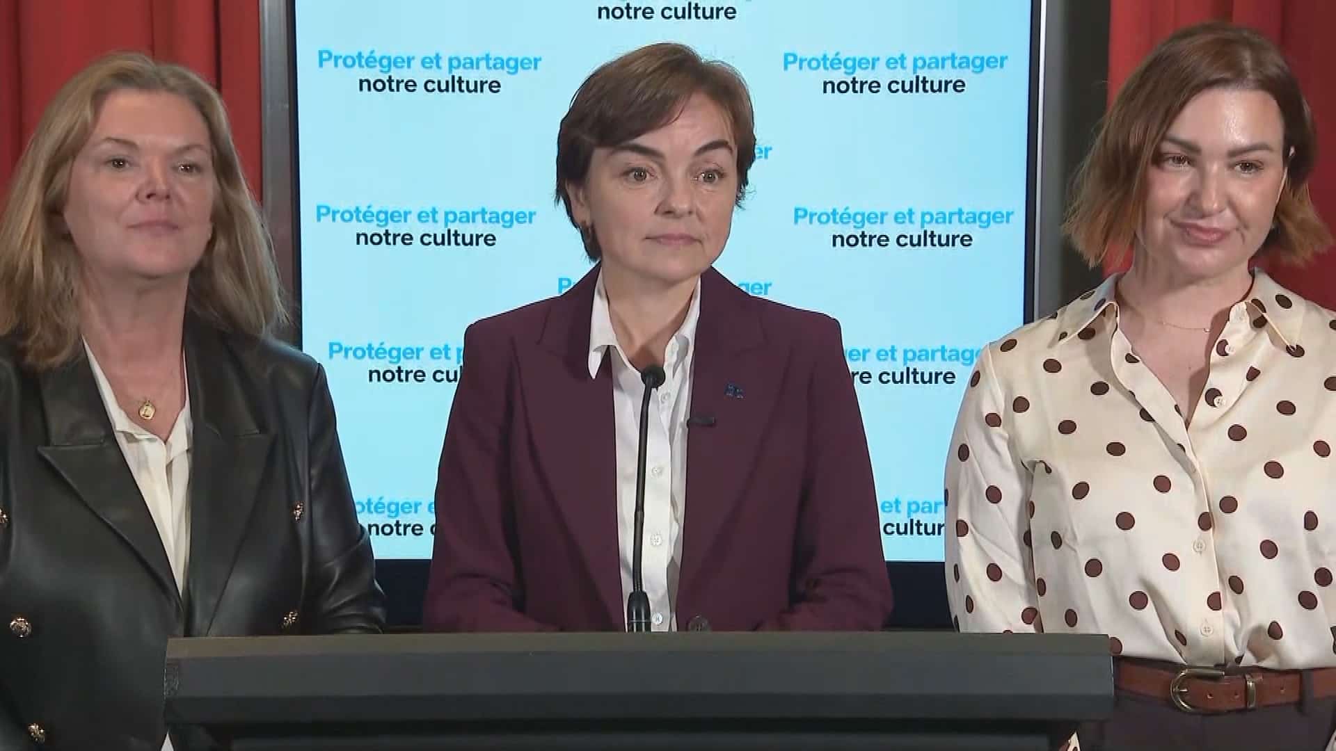 EN DIRECT | La possible ingérence étrangère éclipse les annonces de la 32e journée de campagne