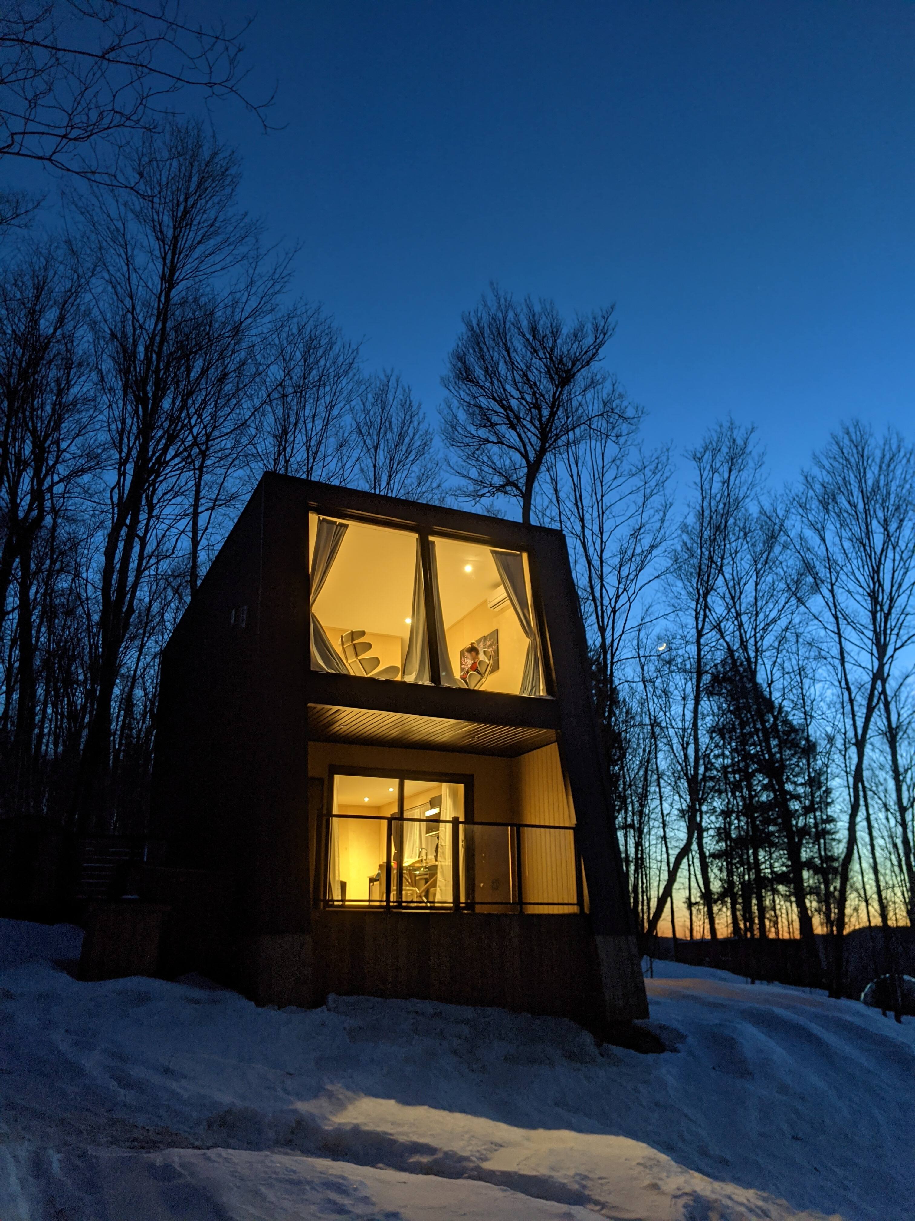 Un «pod» de luxe avec spa et vue sur les étoiles
