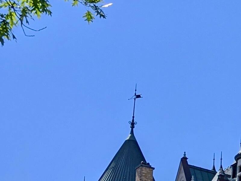 Le maire Régis Labeaume heureux de revoir des touristes à Québec - Vimarsana News