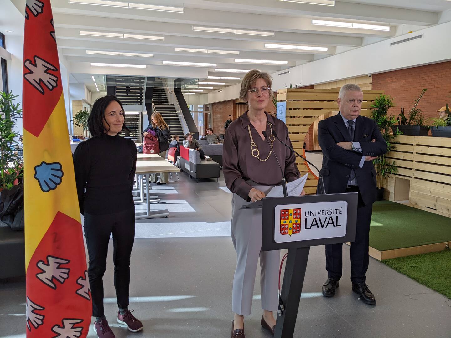 Université Laval: une chaire de recherche sur les hésitations face à la vaccination Université Laval: une chaire de recherche sur les hésitations face à la vaccination
