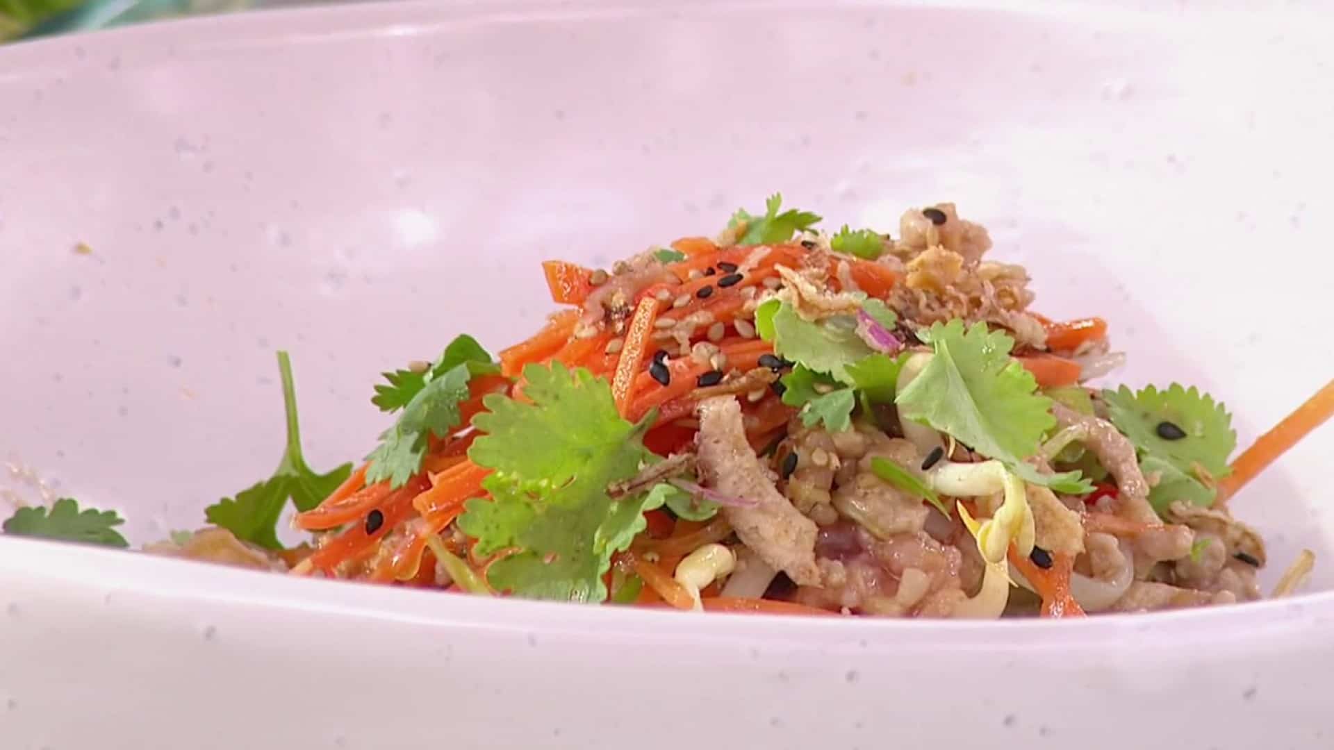 Pad Thaï au porc haché, légumes croustillants