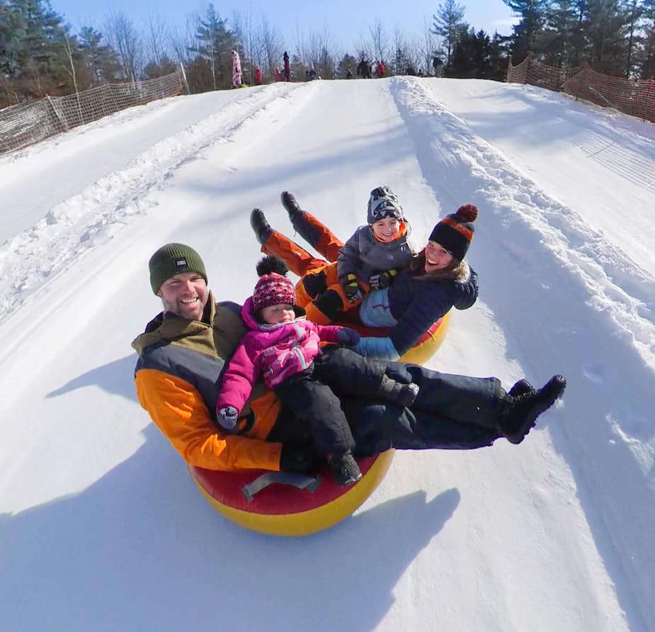 Où faire de la glissade sur tube dans les Laurentides | Salut Bonjour